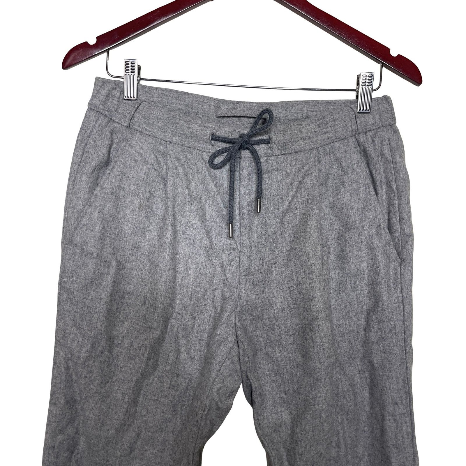 Suitsupply Suitsupply grey wool cropped tapered pants sz 30x27 Size US 30 / EU 46 - 3 Thumbnail