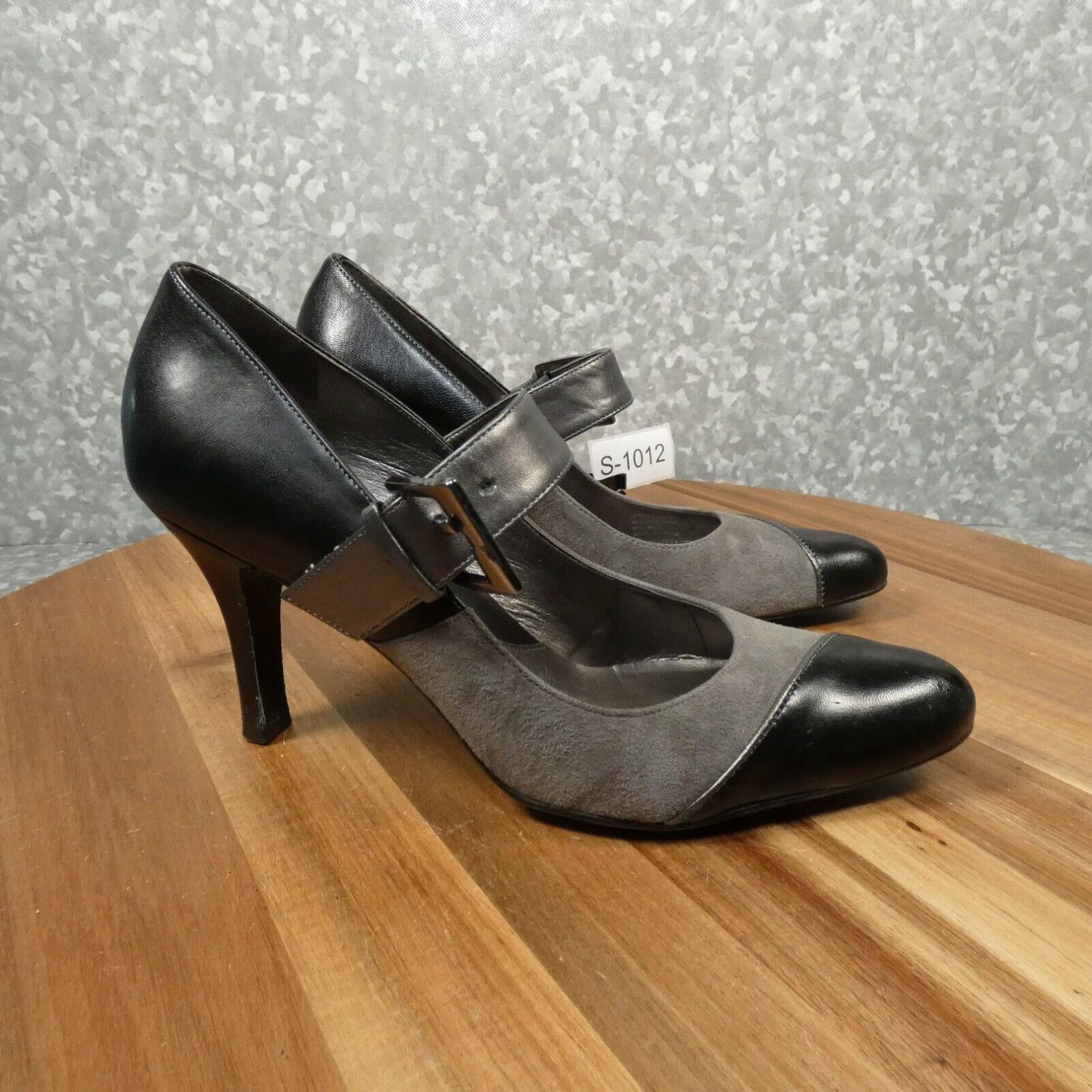 Vintage Gianni Bini Mary Jane Pumps Womens 7M Black Leather/Gray Suede