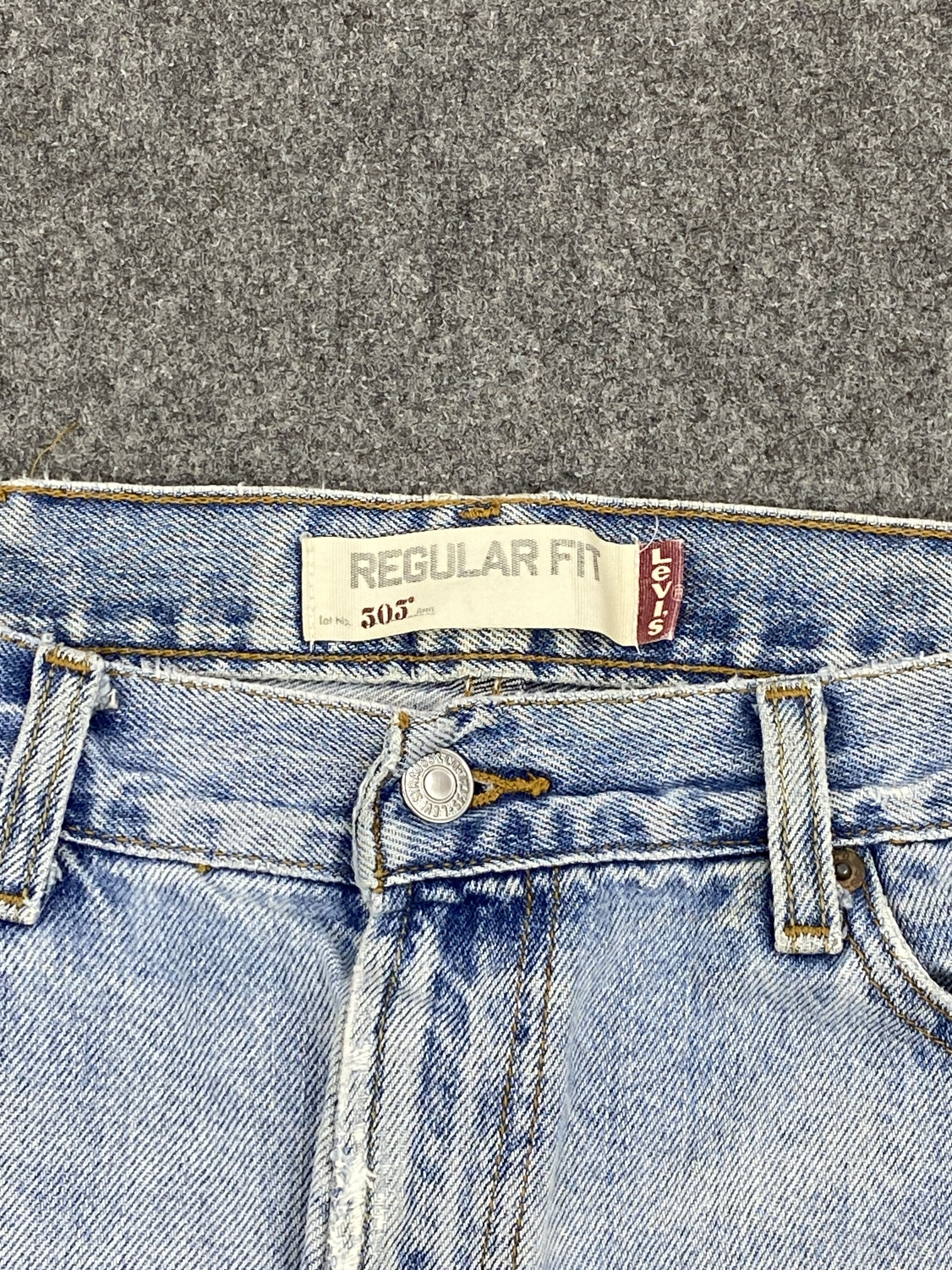 Levi's Distressed Vintage Levis 505 Light Washed Jeans DP2611 Size US 36 / EU 52 - 9 Thumbnail