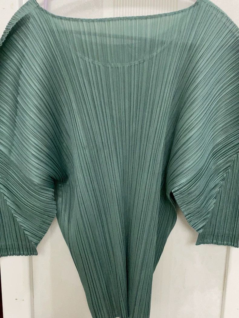 Issey Miyake issey miyake size:3 【闲鱼】https://m.tb.cn/h.6qK1mJO?tk=TuyDV Size XXS / US 00 / IT 34 - 7 Thumbnail