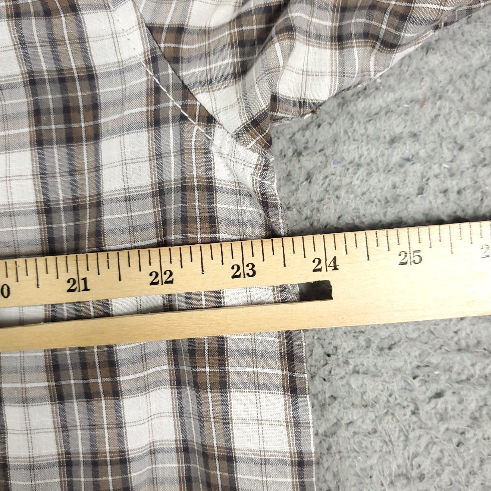 The North Face The North Face Shirt Mens L Beige Gray Plaid Casual Button-Up Short Sleeve Size US L / EU 52-54 / 3 - 5 Thumbnail
