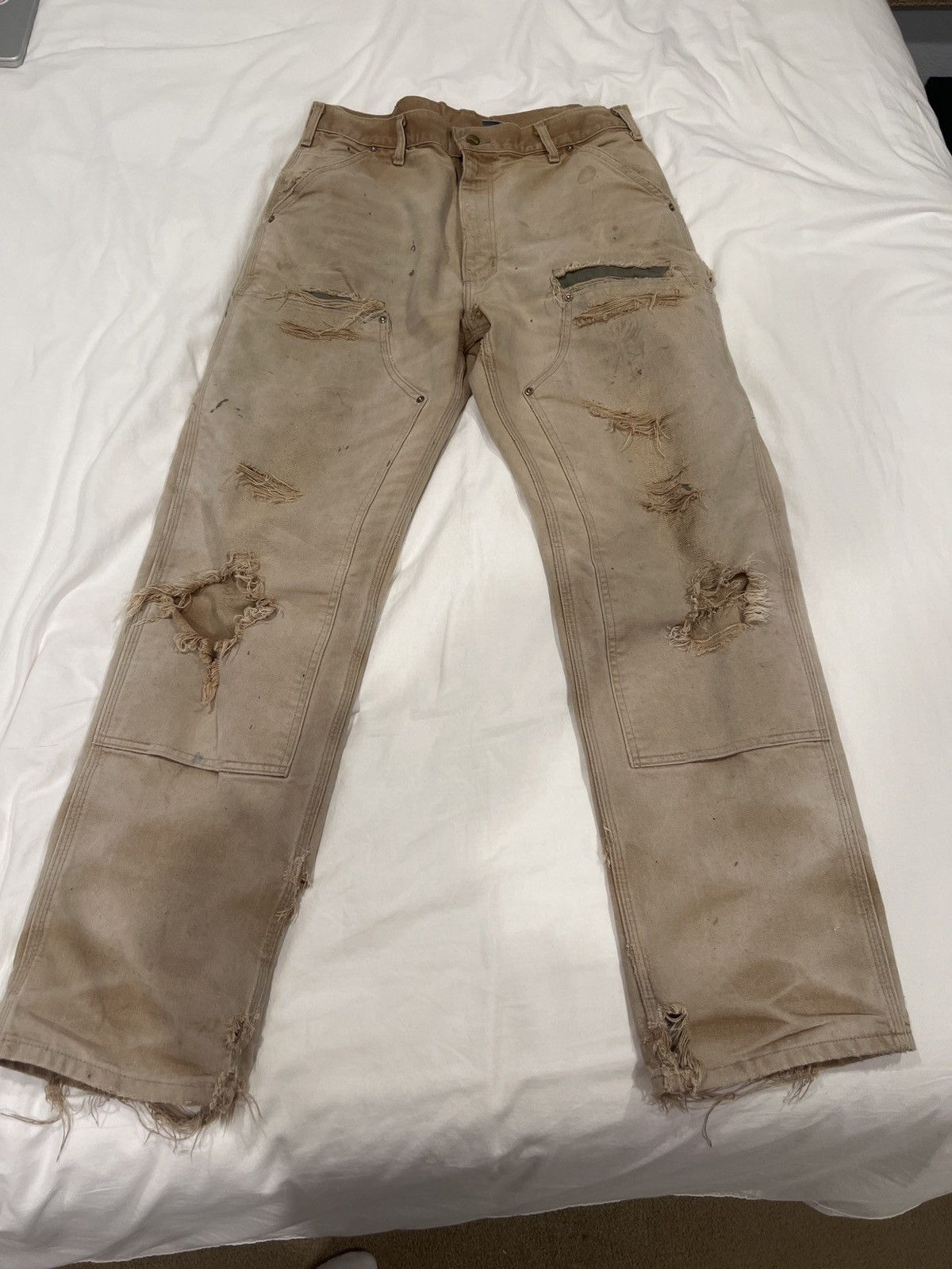 image of Carhartt Vintage Double Knee Distressed in Beige, Men's (Size 33)