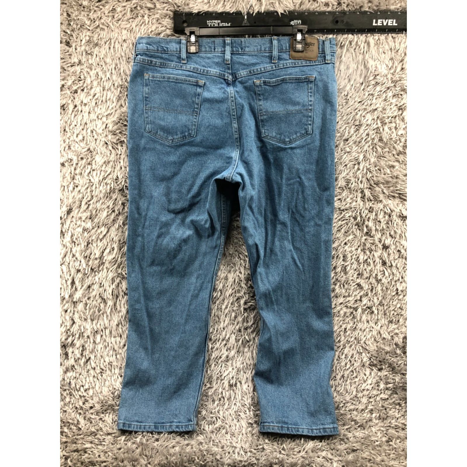 Wrangler Wrangler Jeans Straight Size 40 Mens Mid Wash Blue 5-Pocket Denim Cotton Blend Regular Rise Inseam 30in Belt Loops 40x30 Size US 40 / EU 56 - 5 Thumbnail