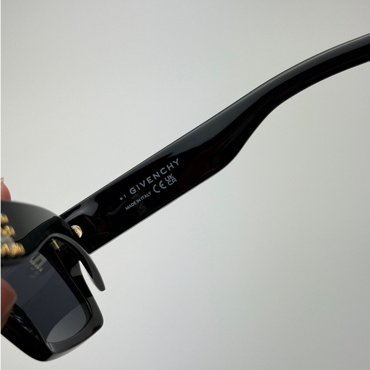 Givenchy Givenchy Sunglasses GV40077I 01A Shiny Black and Studs/Grey Size ONE SIZE - 4 Thumbnail