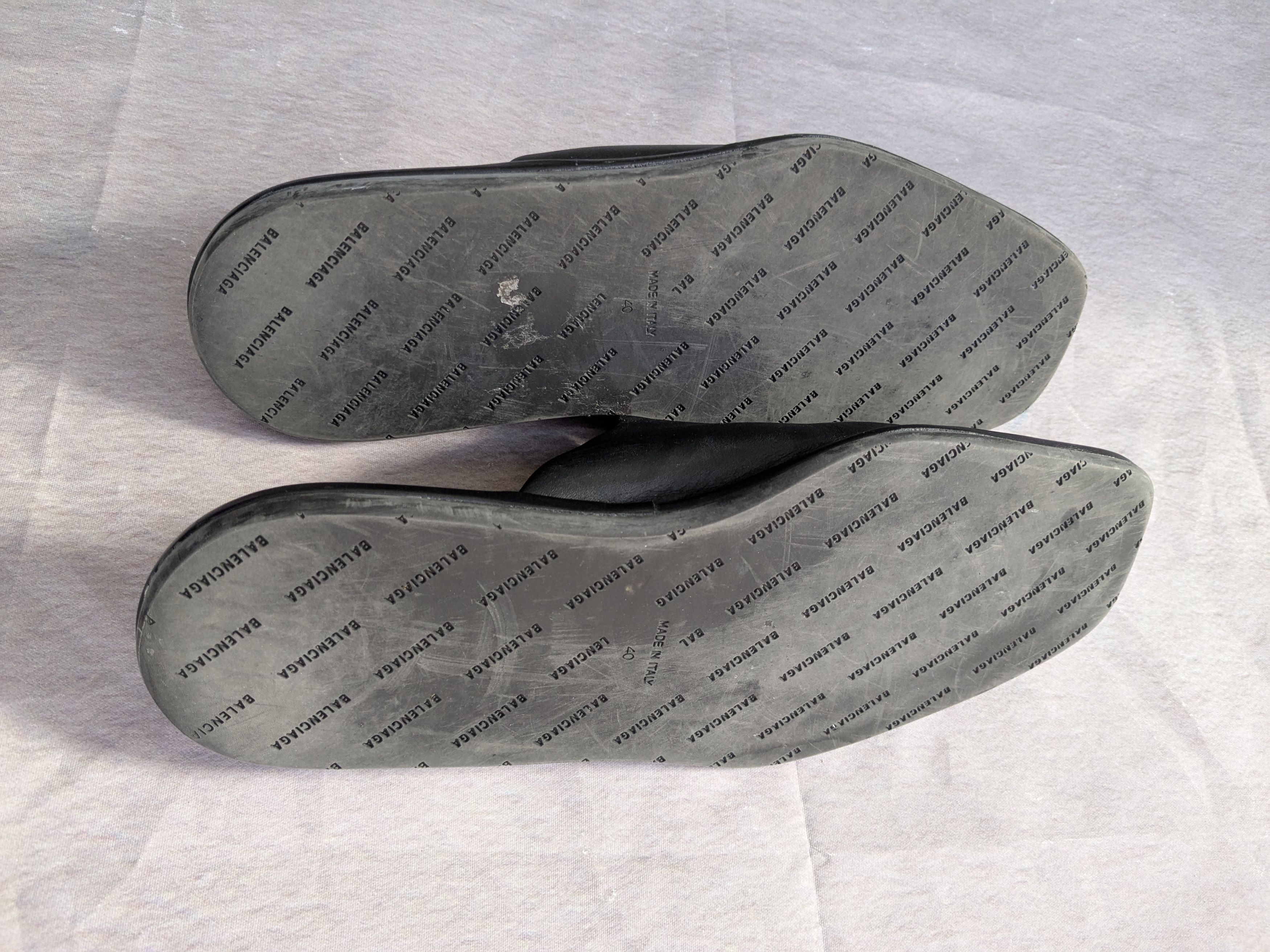 Balenciaga Balenciaga Leather Slippers Black Leather 7 40 Sandals Mules Size US 7 / EU 40 - 10 Thumbnail