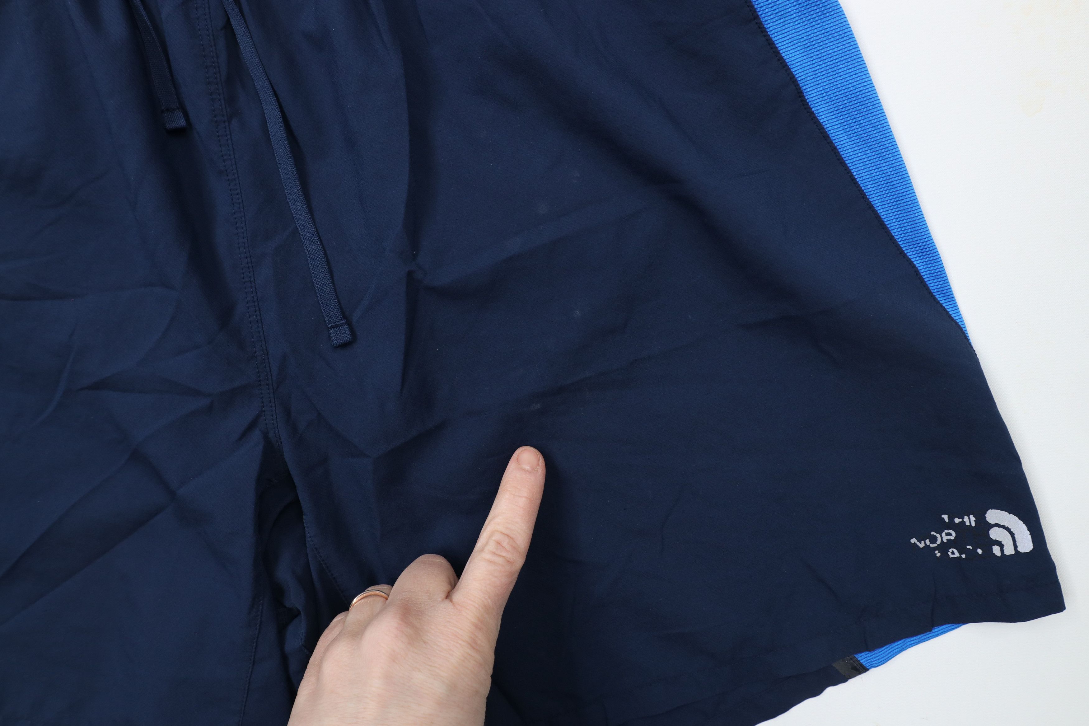 The North Face × Vintage The North Face Spell Out Lined Running Jogging Shorts Blue Size US 34 / EU 50 - 6 Thumbnail