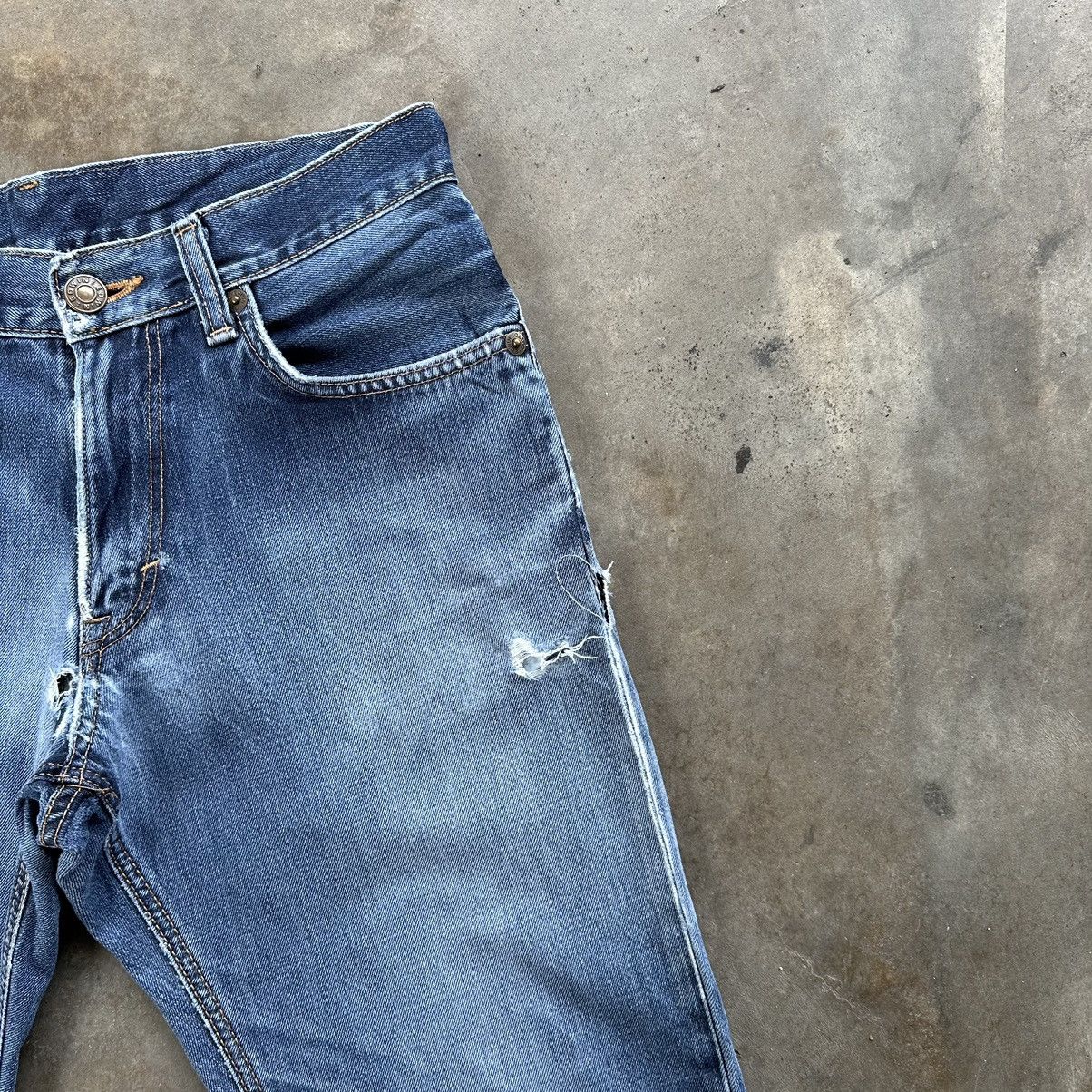 Japanese Brand Vintage Edwin 503 Distressed Faded Denim Jean Pant W31 Size US 31 - 5 Thumbnail