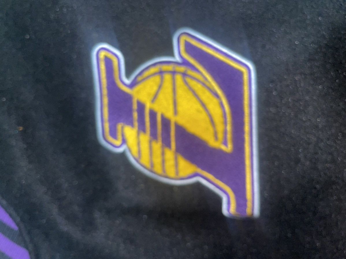 Starter Men's Los Angeles Lakers Black Wool & Leather Varsity Jacket Size US L / EU 52-54 / 3 - 3 Thumbnail
