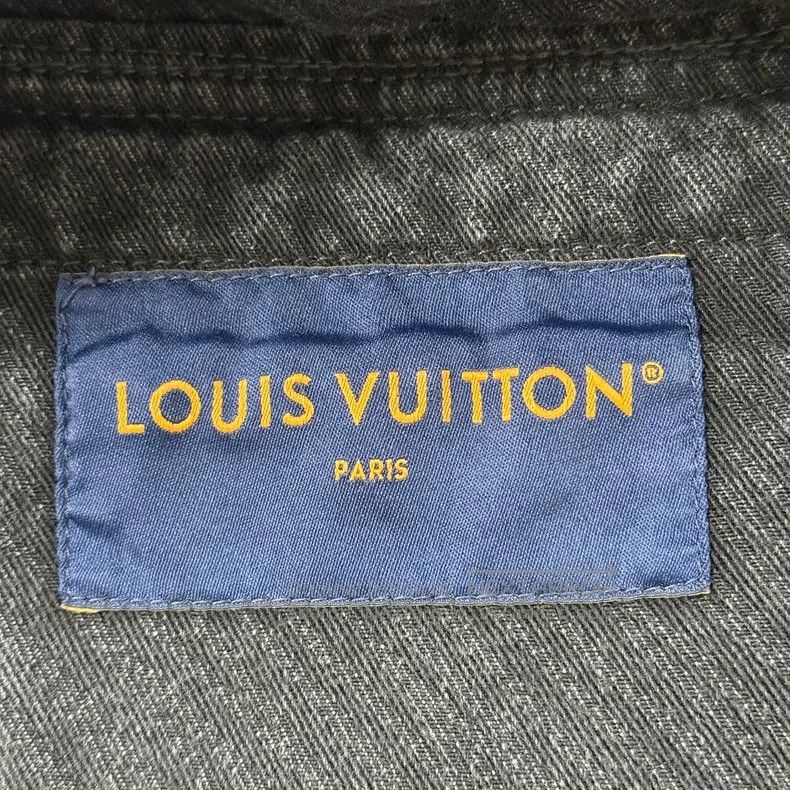 Louis Vuitton Louis Vuitton 25 Black Tri-Flower Denim Jacket Size US S / EU 44-46 / 1 - 3 Thumbnail