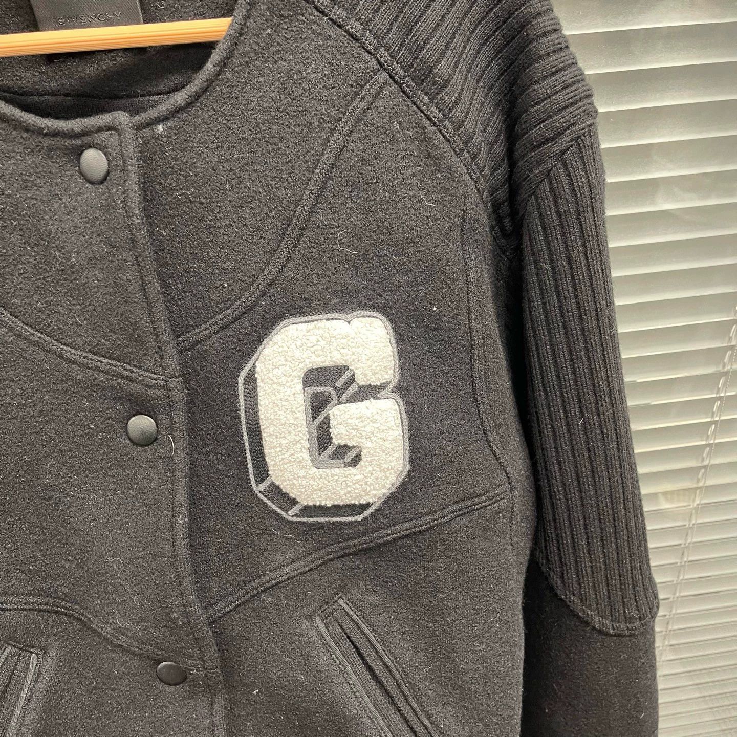 Givenchy Givenchy G-embroidered black wool baseball jacket Size L / US 10 / IT 46 - 4 Thumbnail