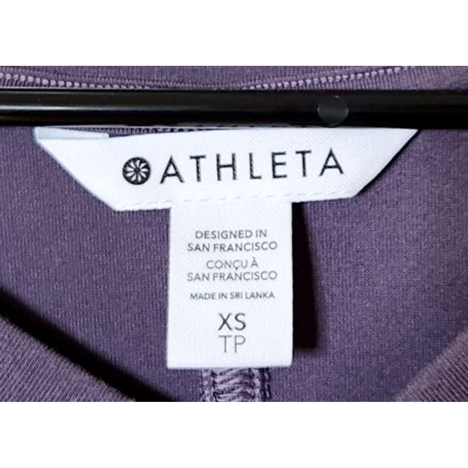Athleta Athleta Womens XS Crossover Ruched Top Cinch Drawstring Shirt V-Neck Long Sleeve Size XS / US 0-2 / IT 36-38 - 4 Thumbnail