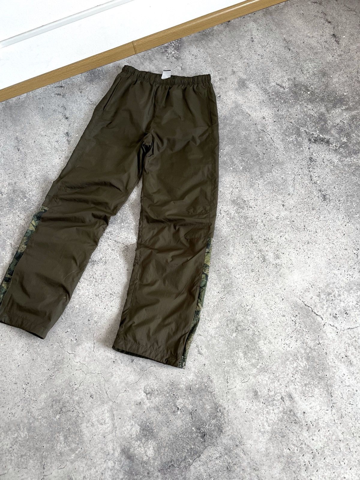 Nike Y2K Nike Mini Swoosh Windbreaker Sweatpants Size US 32 / EU 48 - 3 Thumbnail