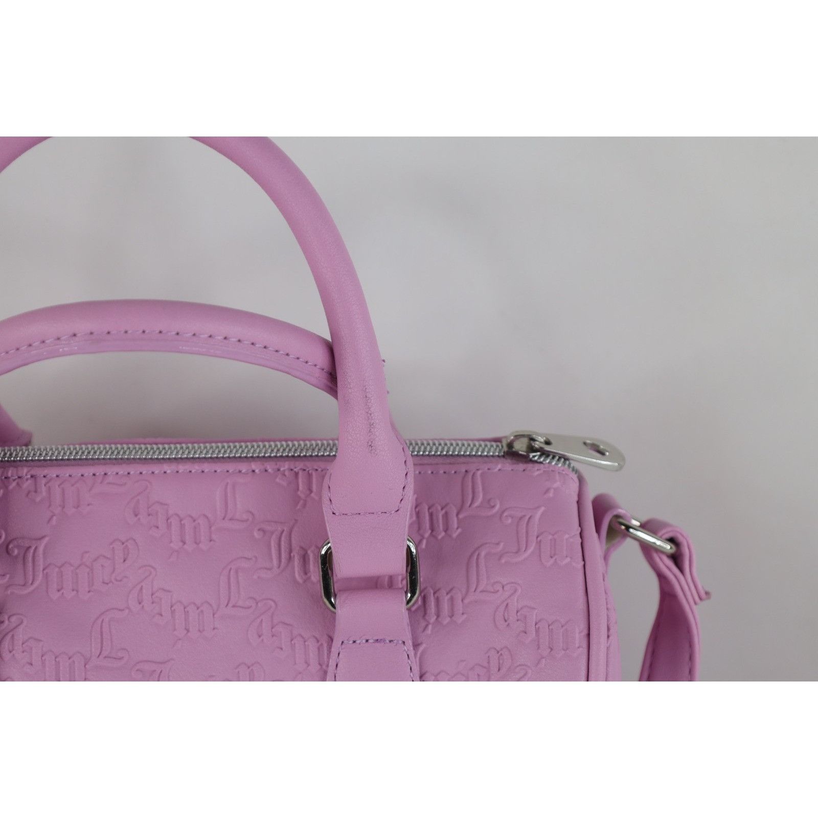 Juicy Couture Vintage Y2K Juicy Couture Heart Babydoll Bella Purse Size ONE SIZE - 7 Thumbnail