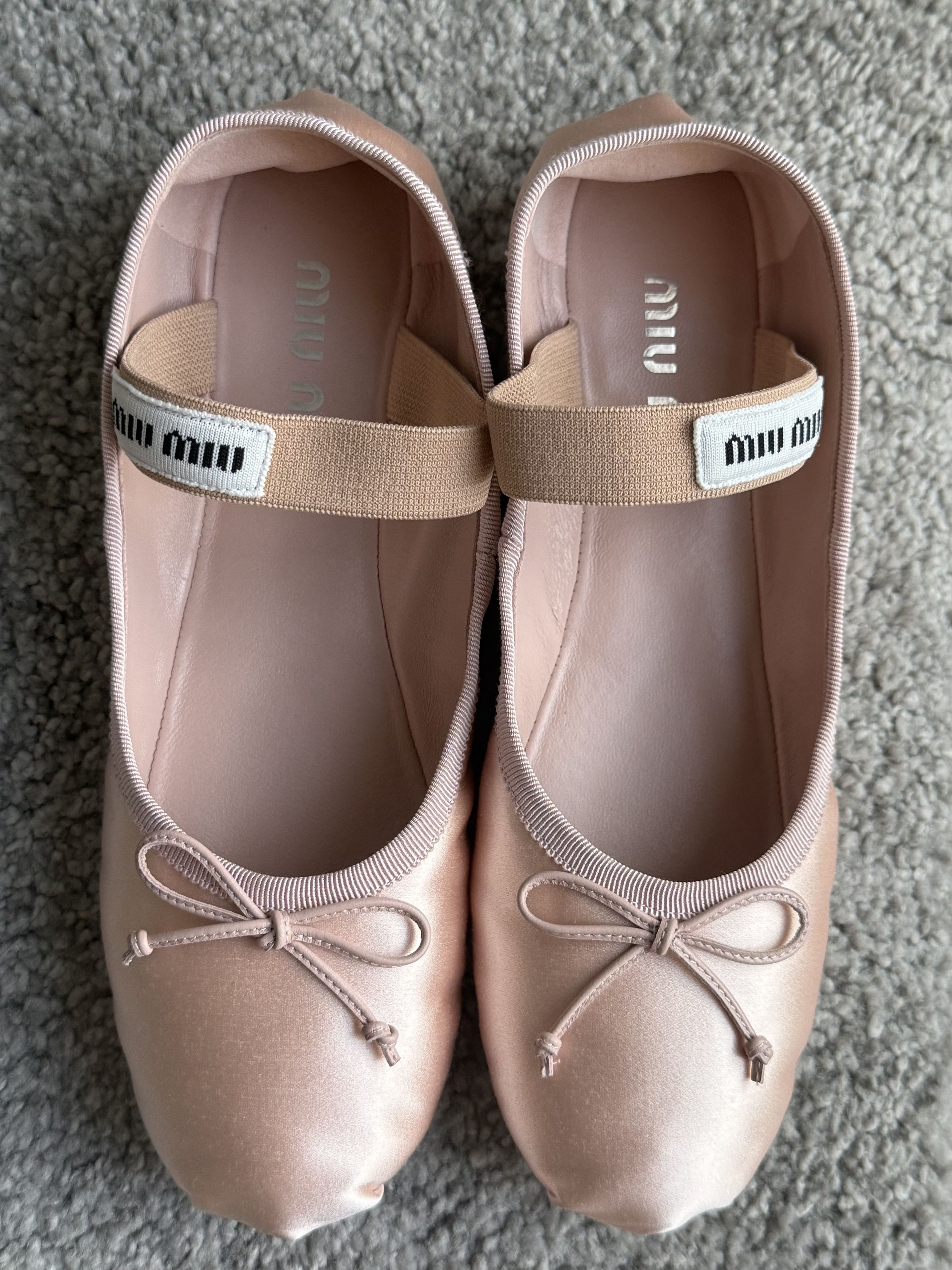 Miu Miu Brand New Miu Miu Satin Ballet Flats AW2022 Size US 7 / IT 37 - 1 Thumbnail