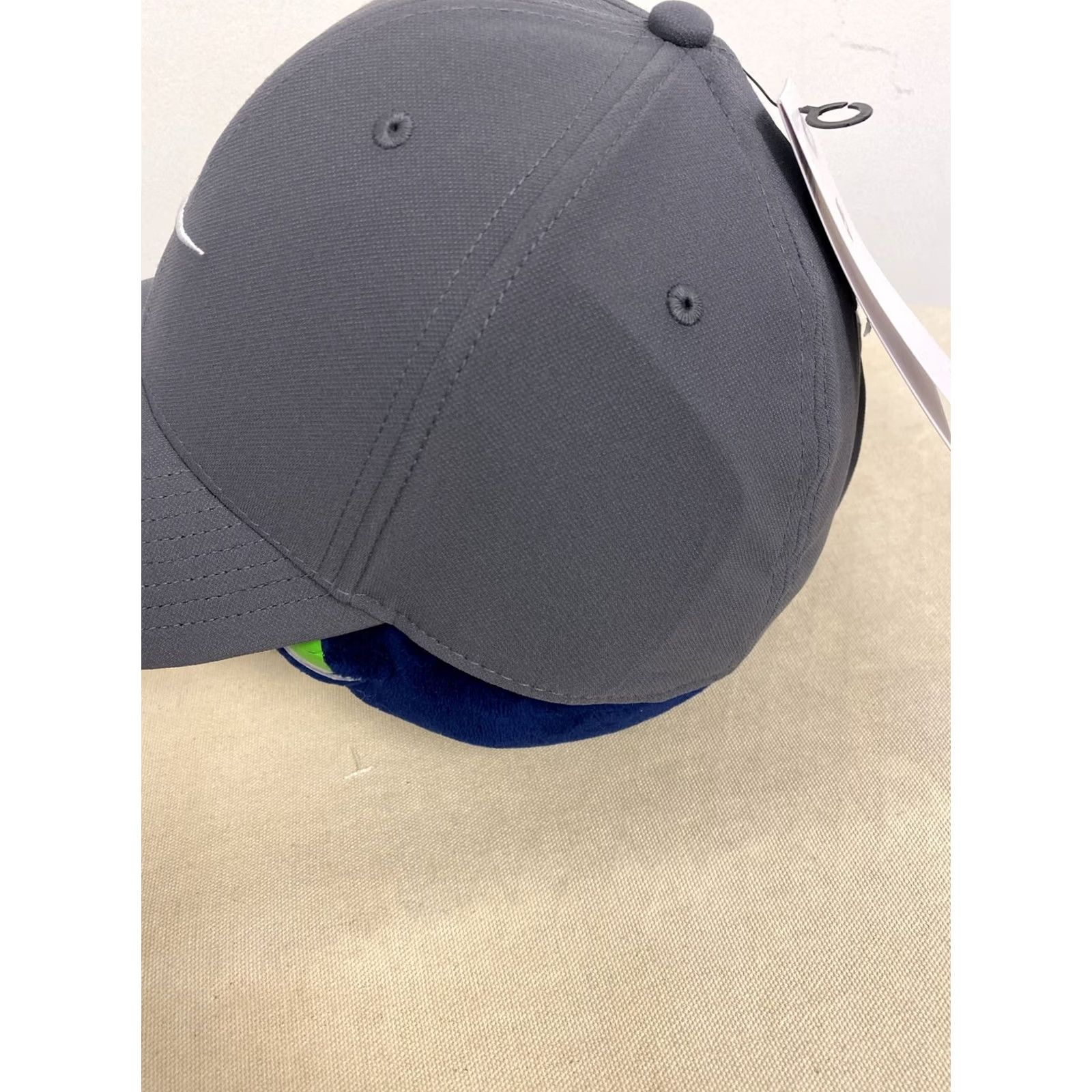 Nike NIKE Hat Rise Club Cap RARE White FV5563-068 L/XL Gray Snapback Mens / Adults Size ONE SIZE - 3 Thumbnail