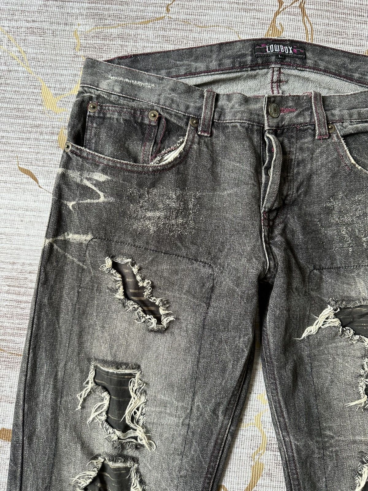 Tornado Mart LOWBOX Claw Marks Distressed Design Denim Size US 33 - 10 Thumbnail