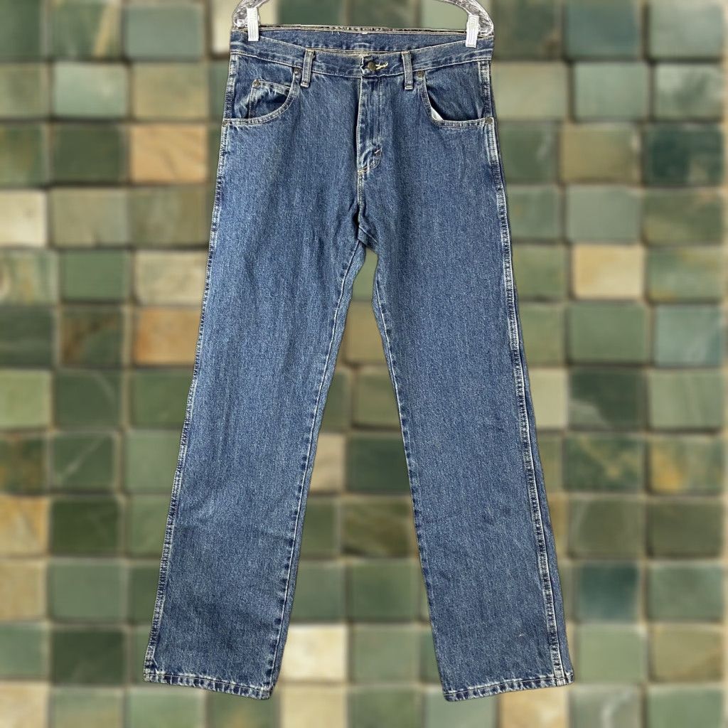 Wrangler WRANGLER RUGGED WEAR Blue Jeans Regular Fit 34 X 32 Straight Men’s Size US 34 / EU 50 - 1 Thumbnail