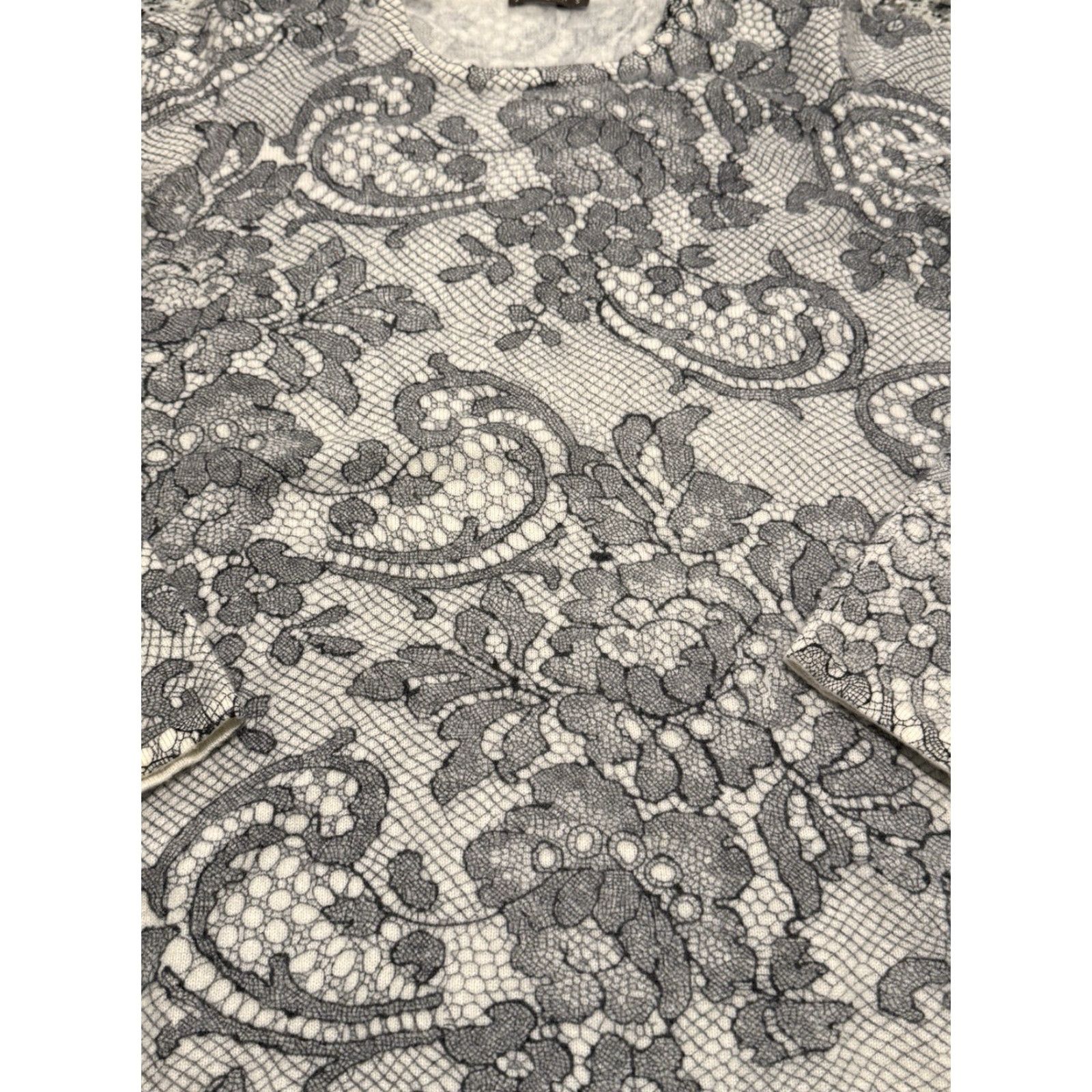 J.McLaughlin VINTAGE J. McLaughlin Gray Paisley Floral 100% Cashmere Crew Neck Sweater S Womens Gray Paisley Floral Pullover Seasonal Knitwear Size S / US 4 / IT 40 - 2 Thumbnail