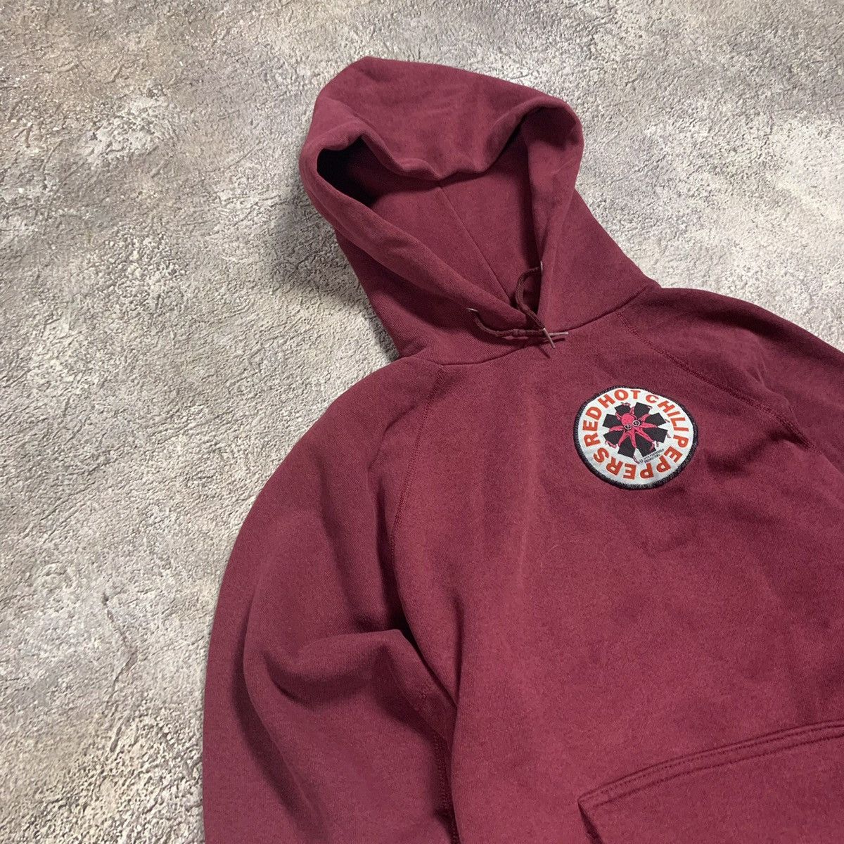 Vintage Vintage 90s Burgundy Graphic Hoodie Streetwear Skate Boxy M Size US M / EU 48-50 / 2 - 2 Thumbnail