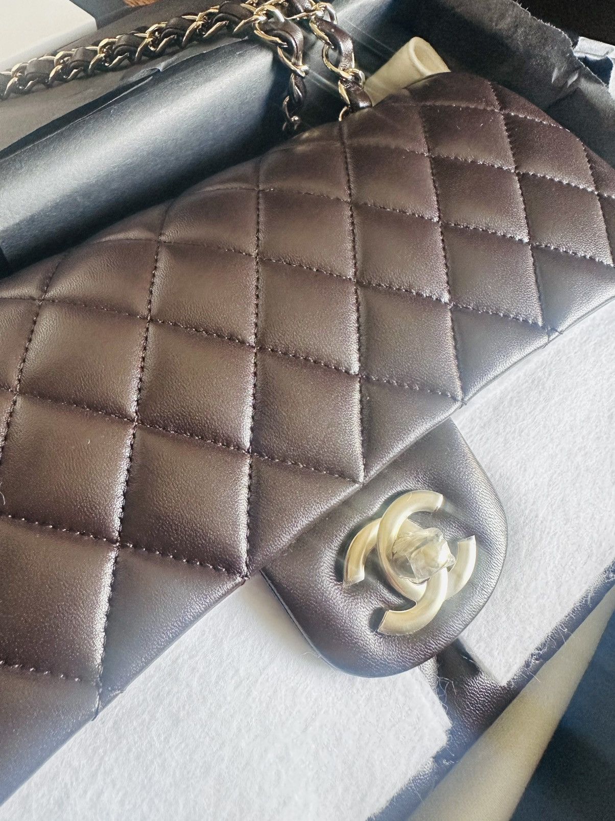 Chanel Chanel Double Flap Diamond Quilted Medium Dark Brown Size ONE SIZE - 6 Thumbnail