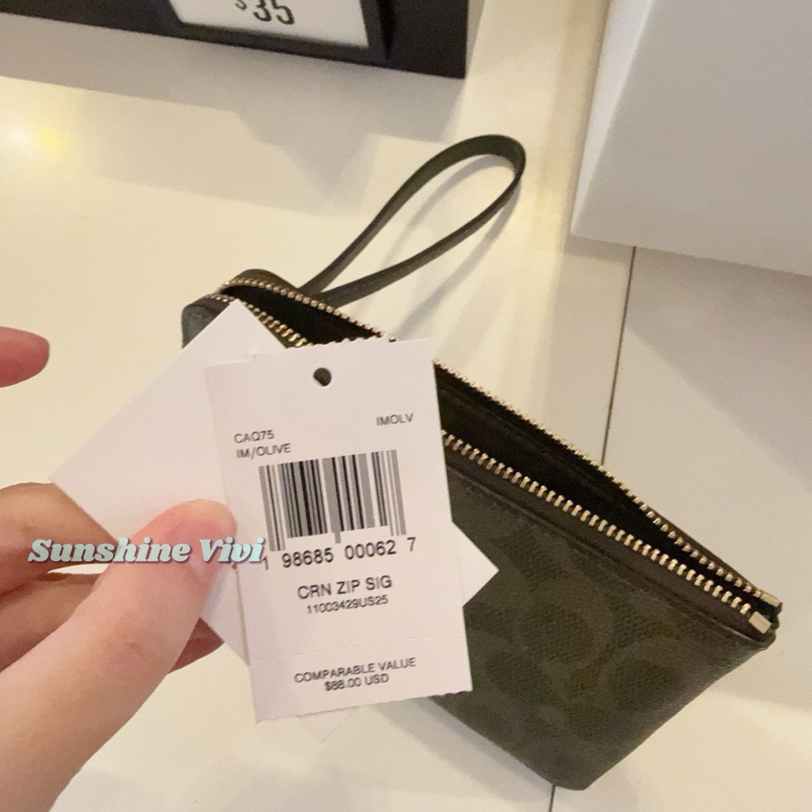 Coach Coach Corner Zip Wristlet Signature Canvas CAQ75 Gold/Olive Size ONE SIZE - 4 Thumbnail