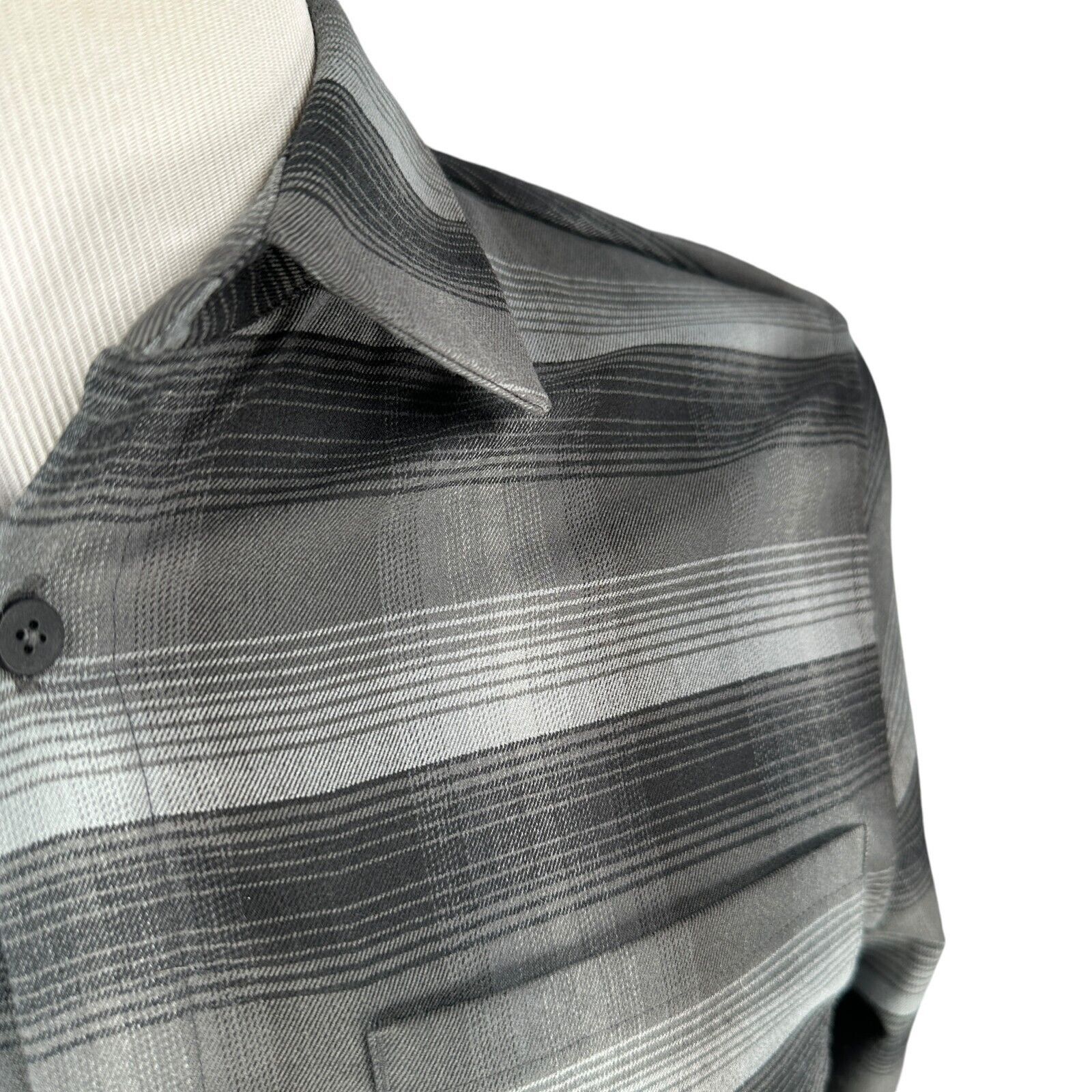 Lululemon Lululemon Masons Peak Flannel Shirt Men’s S Gray Button Size US S / EU 44-46 / 1 - 2 Thumbnail
