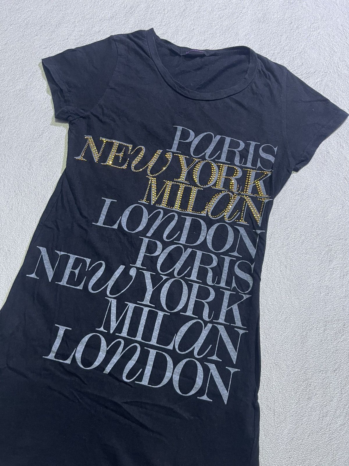 Hysteric Glamour Y2K MESENSE SHORT SLEEVE TSHIRT WOMEN STYLE Size S / US 4 / IT 40 - 3 Thumbnail