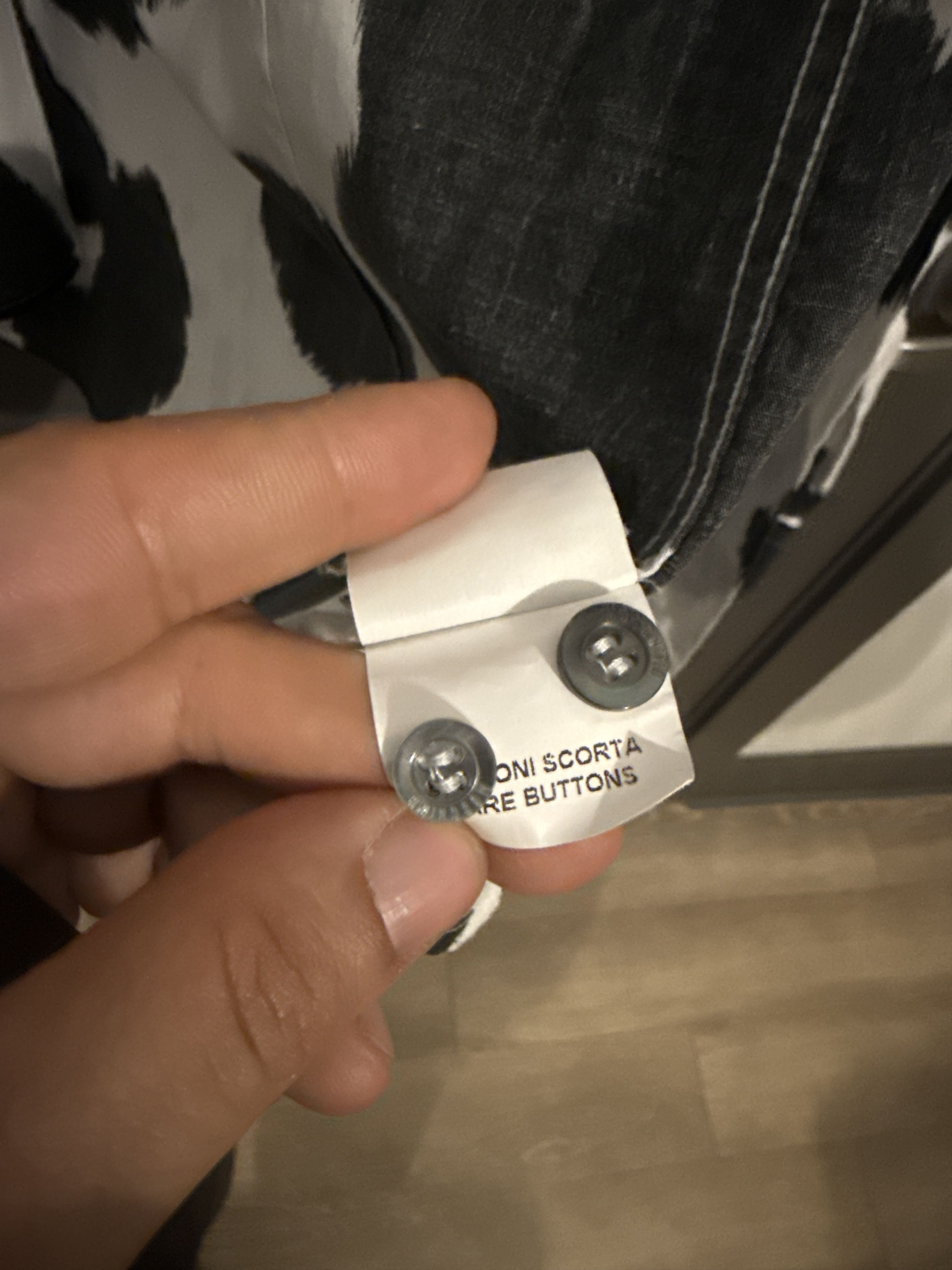 Moschino Moschino Cash Cow Size US S / EU 44-46 / 1 - 7 Thumbnail