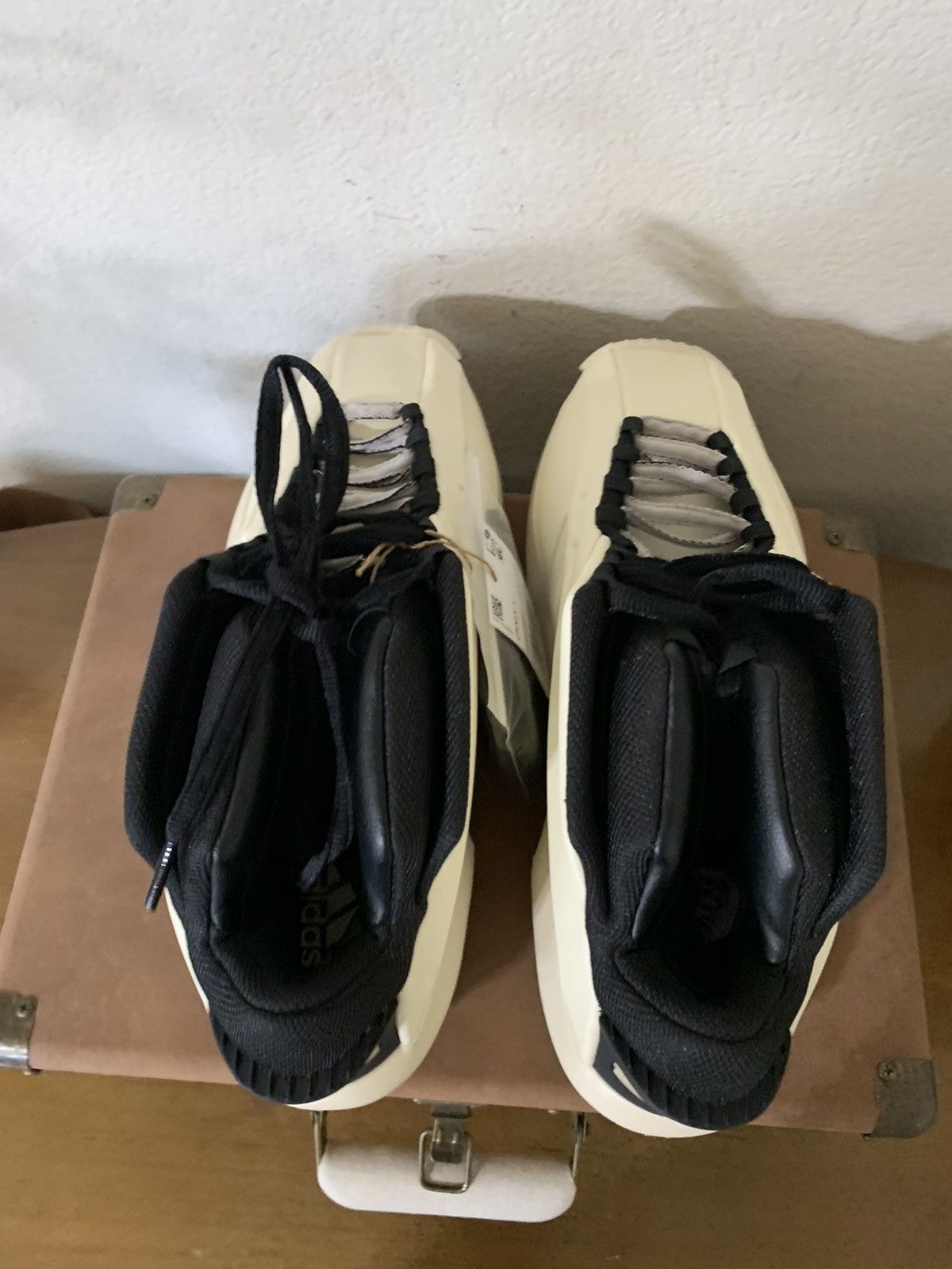 Adidas × Nike Crazy 1 Kobe basketball sneakers nwt Size US 10.5 / EU 43-44 - 6 Thumbnail