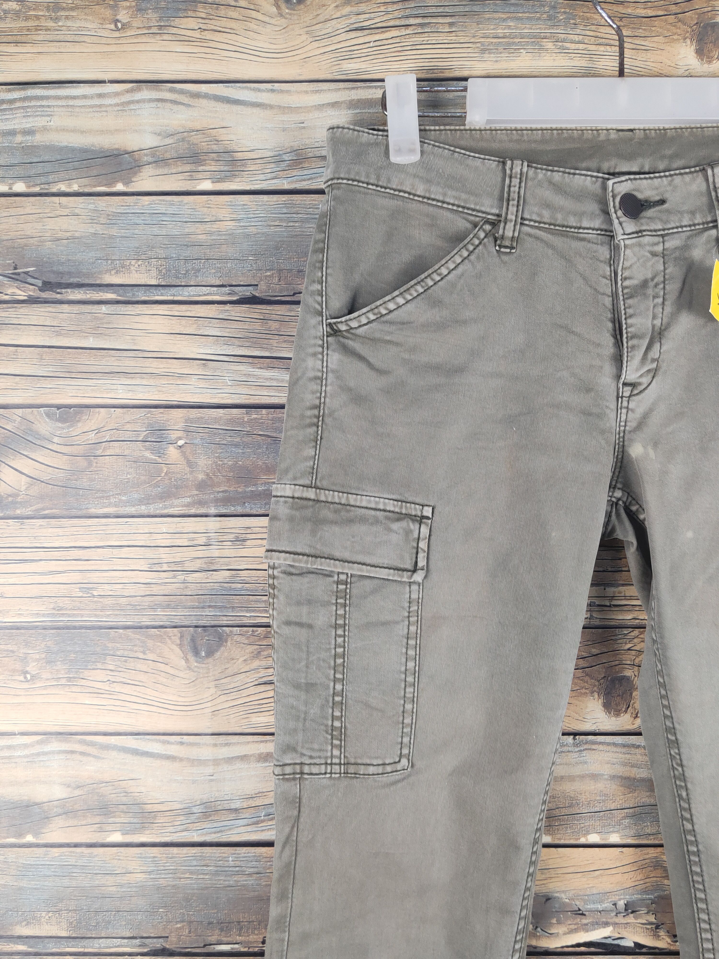 Japanese Brand DL Uniqlo Olive Multipocket Tactical Cargo Pants #1531 Size 28" / US 6 / IT 42 - 3 Thumbnail