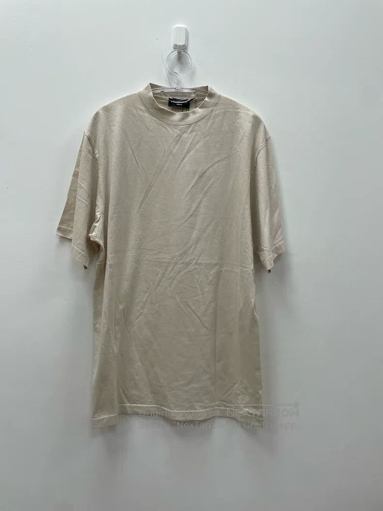 Balenciaga Balenciaga Solid Color Crewneck Long Sleeve T-Shirt Size US M / EU 48-50 / 2 - 1 Thumbnail