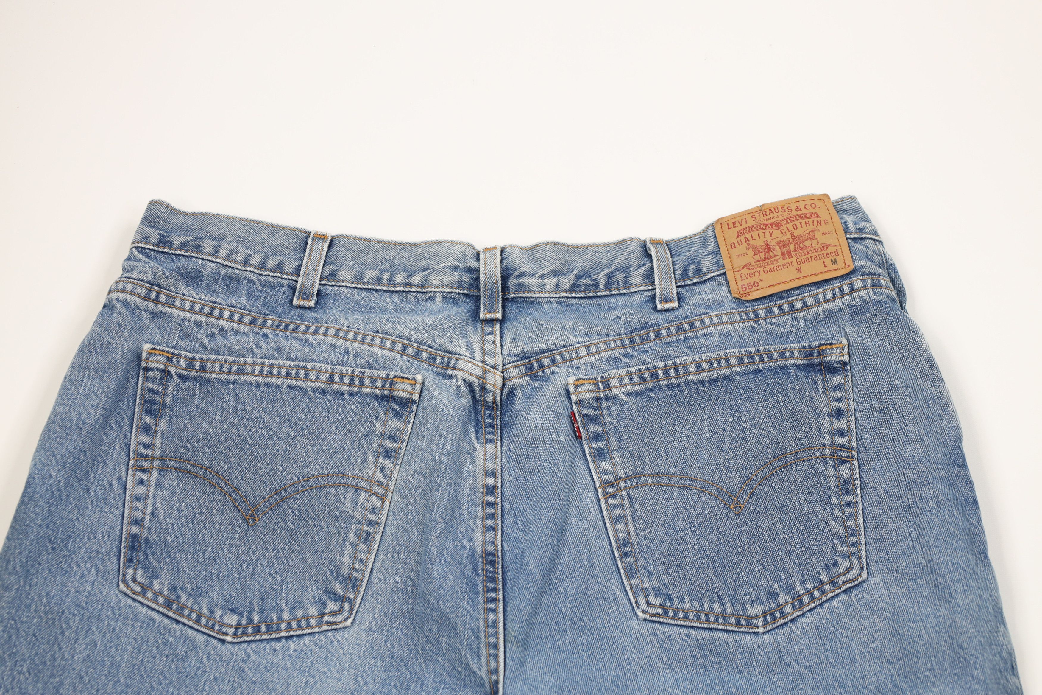 Levi's Vintage Y2K 2002 Levis 550 Relaxed Tapered Leg Jeans USA Size 22" - 11 Thumbnail