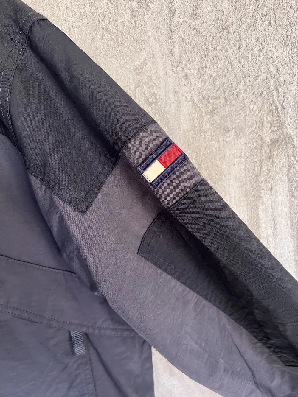 Tommy Hilfiger Tommy Hilfiger Ski Jacket Size US L / EU 52-54 / 3 - 5 Thumbnail