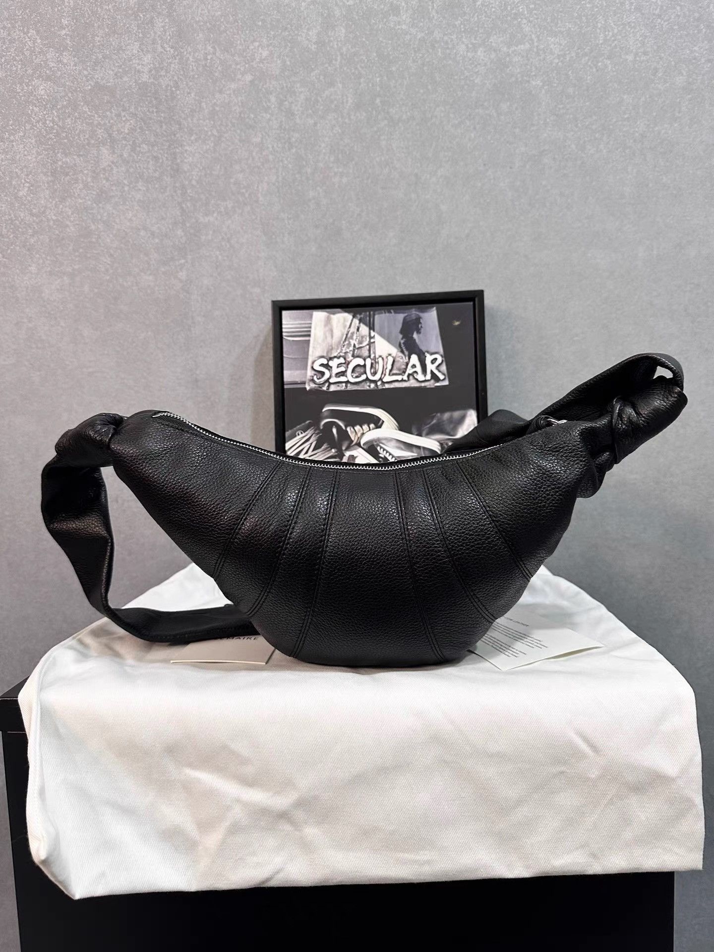 Lemaire Lemaire 24FW Black Grained Calfskin Small Croissant Bag K34 Size ONE SIZE - 5 Thumbnail