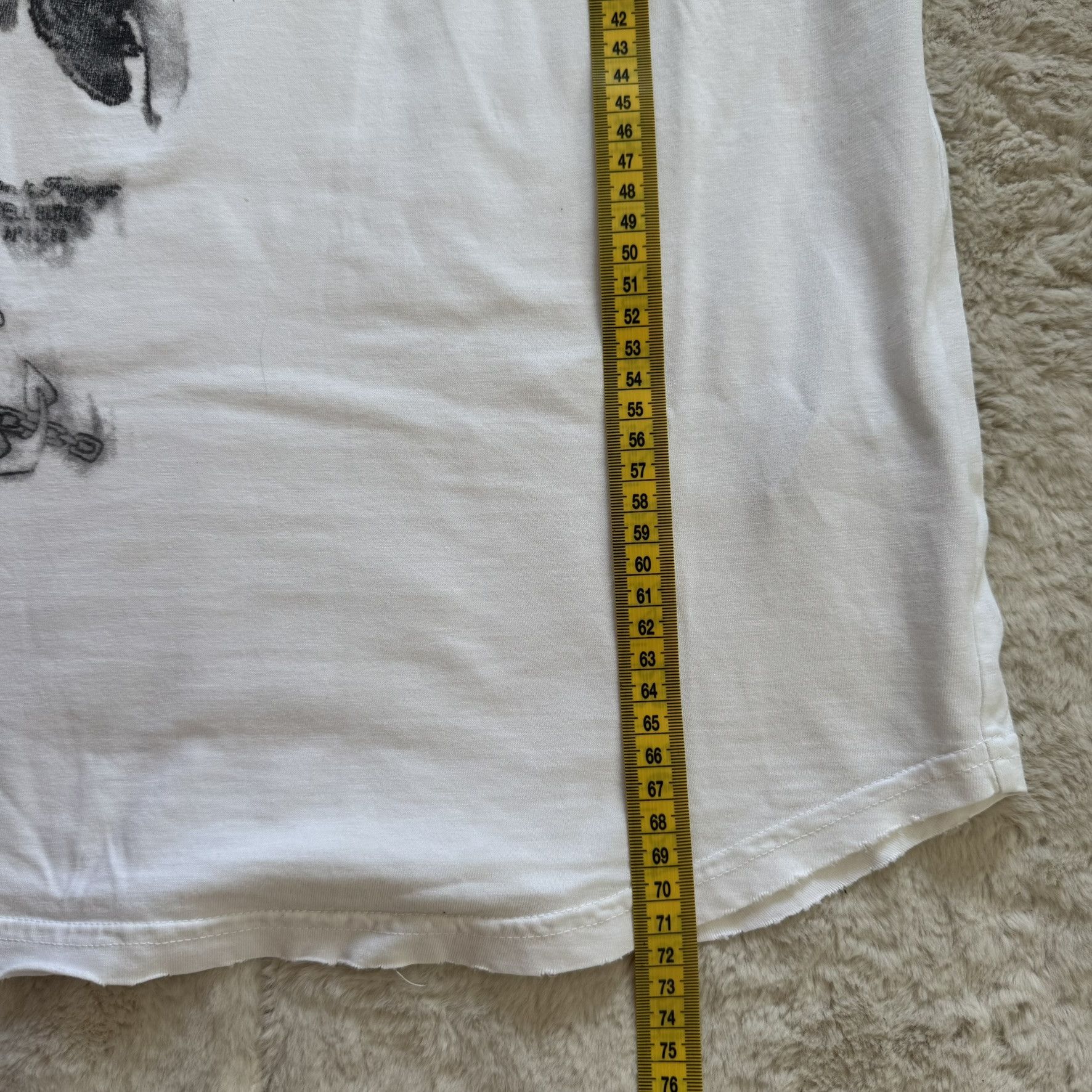 Dsquared2 Dsquared2 White Graphic Tee w/ Distressed Print – Size M Size US M / EU 48-50 / 2 - 9 Thumbnail