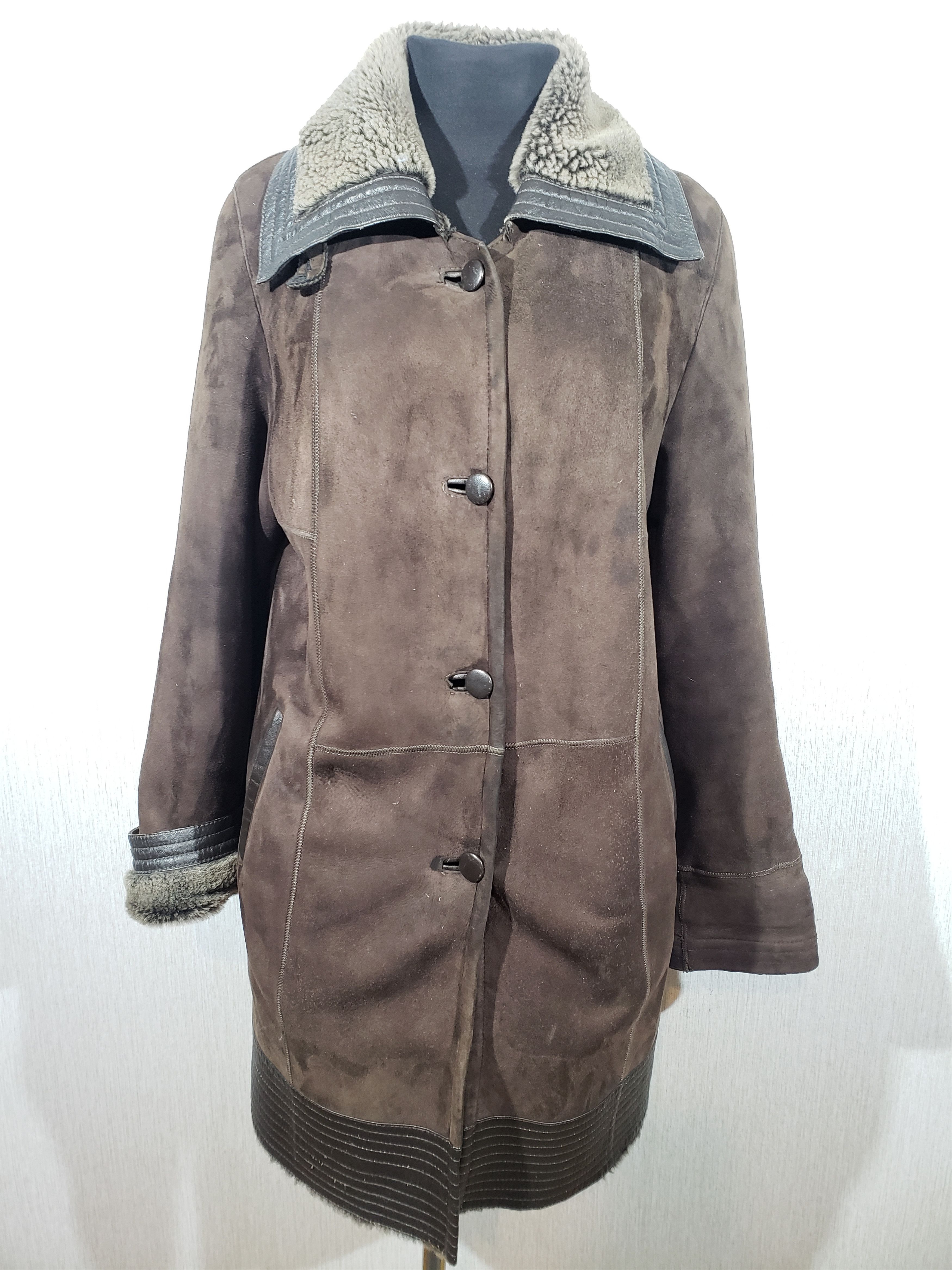 Other Stylish brown sheepskin coat with a wide collar. Size XL / US 12-14 / IT 48-50 - 1 Thumbnail