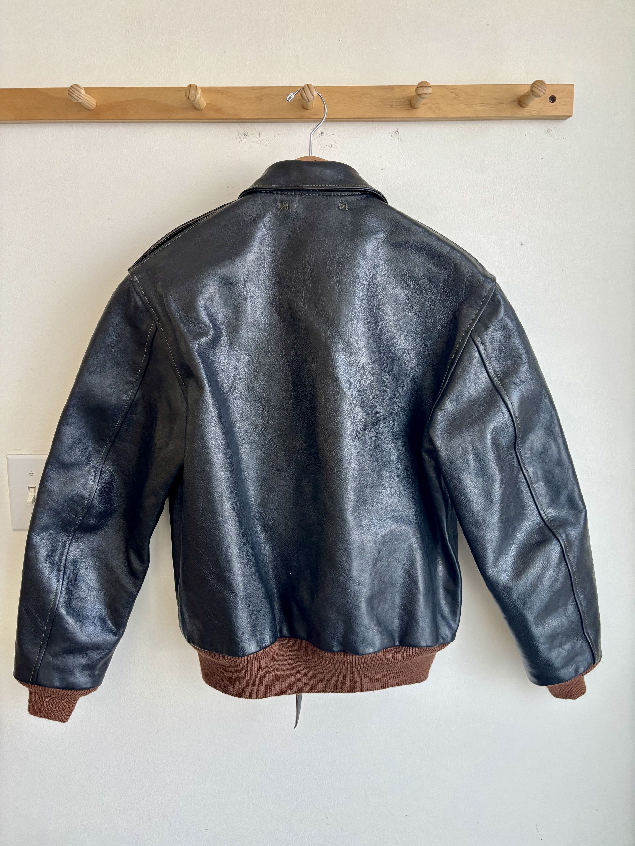 Aero Leathers Aero leather USAAF Type A-2 flight jacket Size US L / EU 52-54 / 3 - 6 Thumbnail
