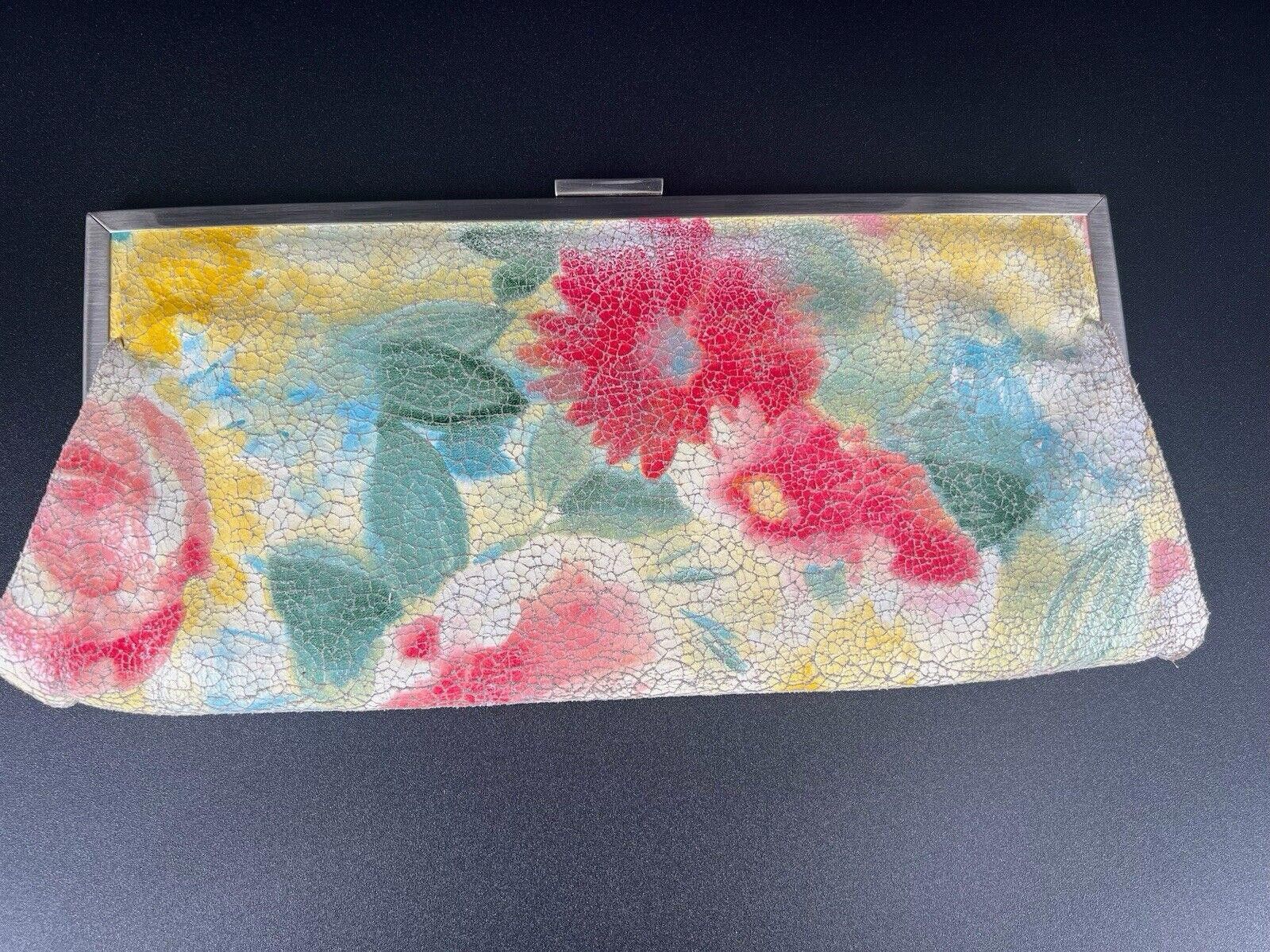 Designer HOBO International Floral Clutch/Wallet Size ONE SIZE - 1 Thumbnail