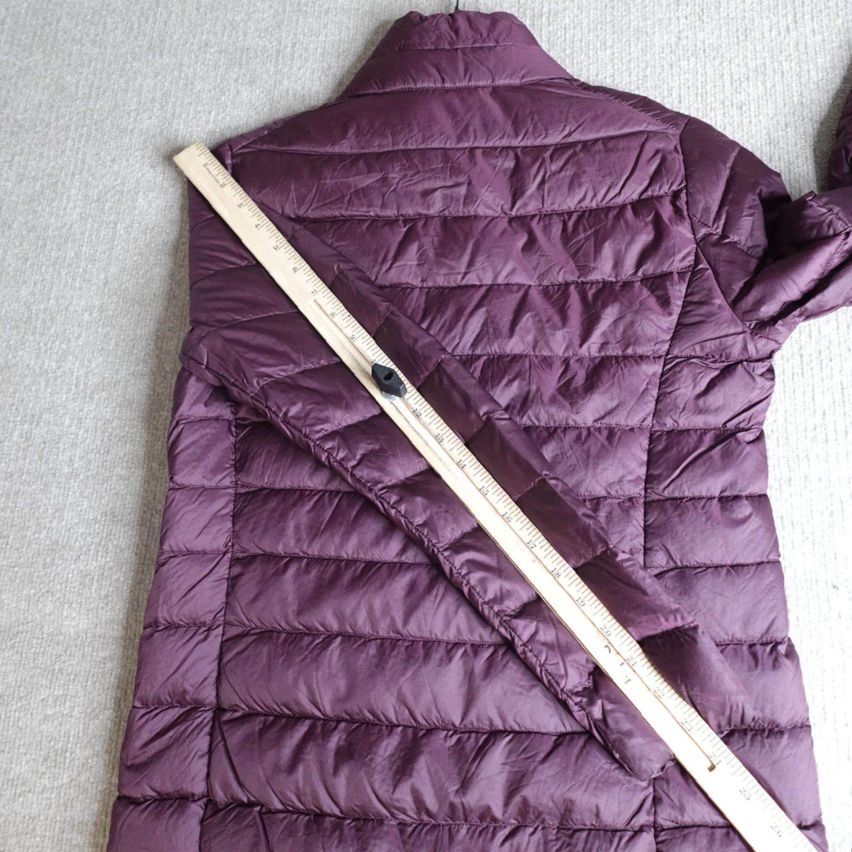 Uniqlo Uniqlo Womens Jacket Medium Red Burgundy Zip Down Filled Puffer Size M / US 6-8 / IT 42-44 - 2 Thumbnail