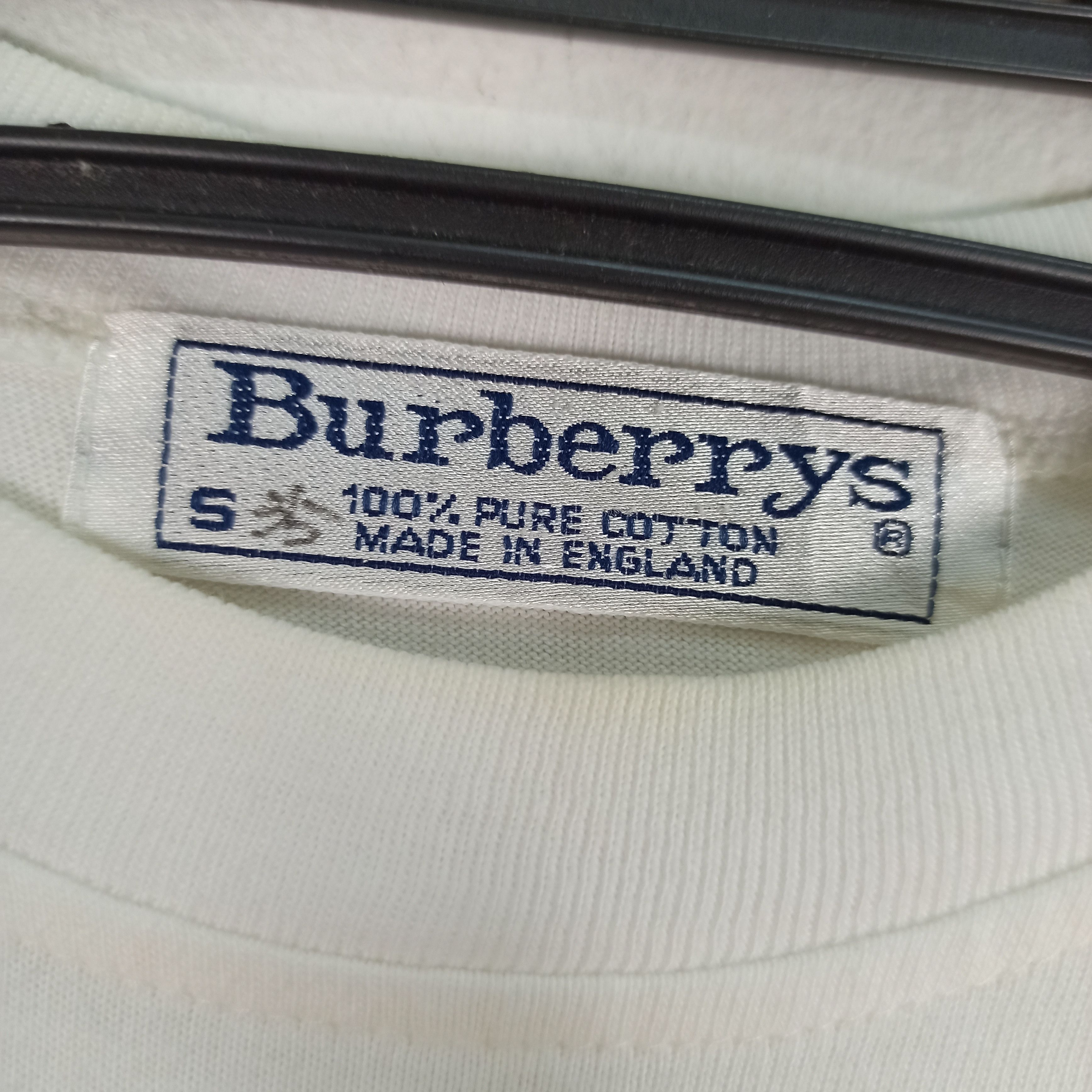Burberry 🔥Rare🔥 Burberrys London Big Logo Tshirt Size US M / EU 48-50 / 2 - 9 Thumbnail