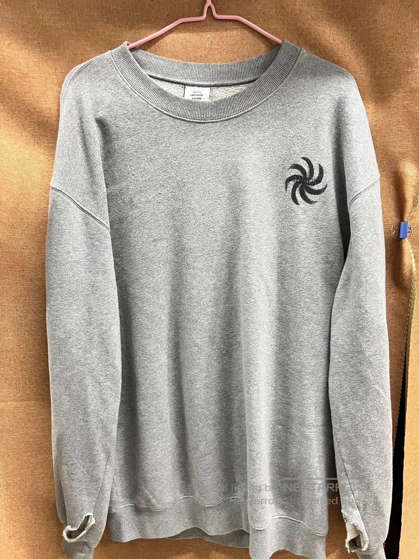 Vetements Vetements 19SS Fists Print Hoodie . Size US S / EU 44-46 / 1 - 1 Thumbnail