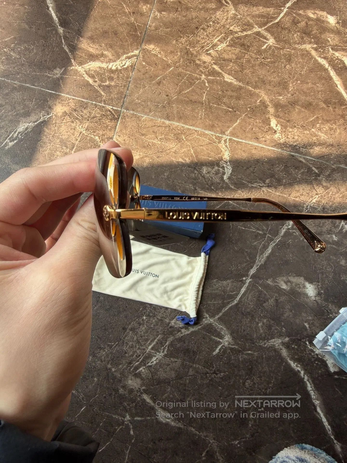 Louis Vuitton LV Women's Rimless Sunglasses. Size ONE SIZE - 4 Thumbnail
