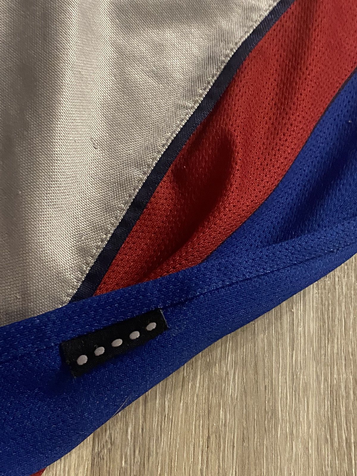 Vintage Vintage Luis Figo 7 Barcelona Chrome Jersey Size US L / EU 52-54 / 3 - 3 Thumbnail