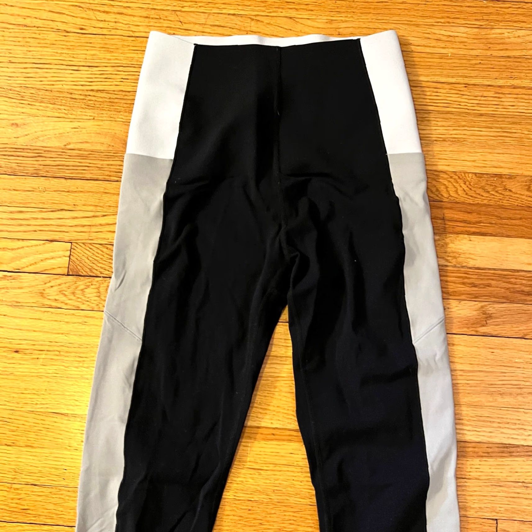 Sweaty Betty Sweaty Betty Leggings Women Small Stripe High Rise Cropped Pants S Black Womens Size 28" / US 6 / IT 42 - 3 Thumbnail