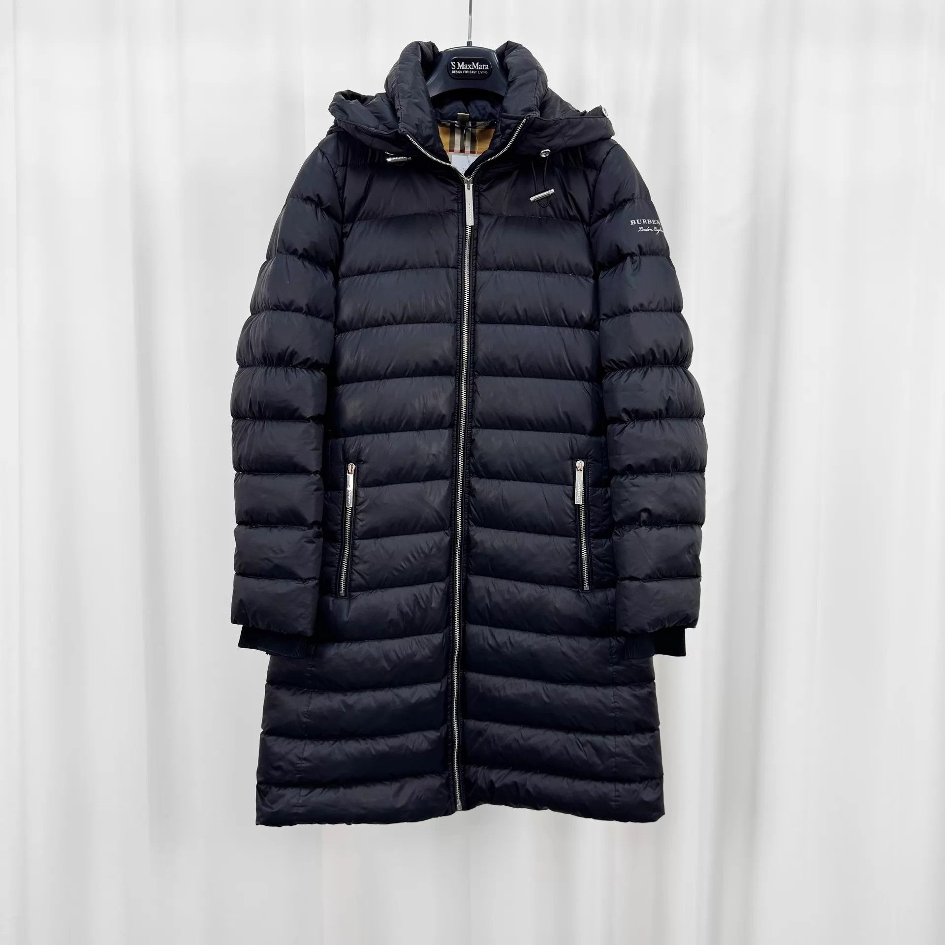 Burberry Burberry Printed Check Puffer M 95 New Cuff Defect Size M / US 6-8 / IT 42-44 - 1 Thumbnail