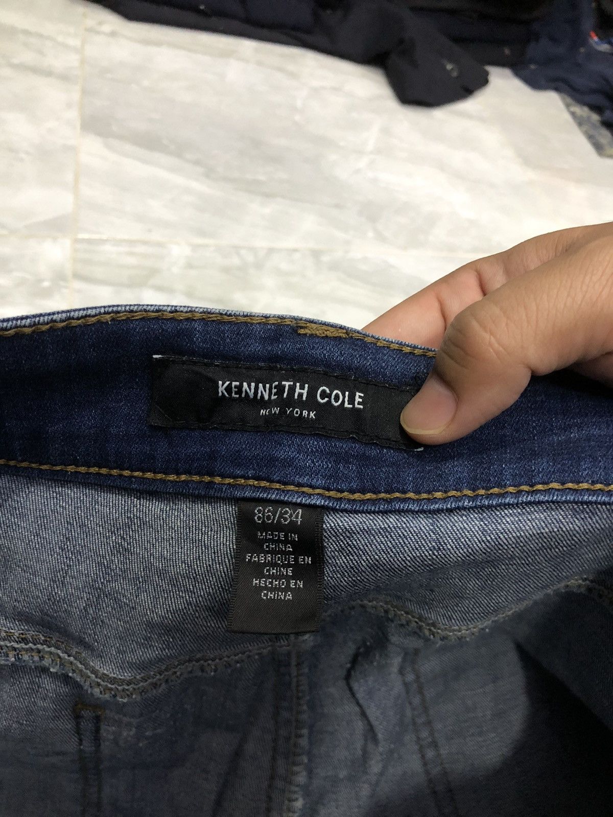 Designer × Kenneth Cole Kenneth Cole New York Distressed Repair Jeans – Size 34 Size US 34 / EU 50 - 7 Thumbnail
