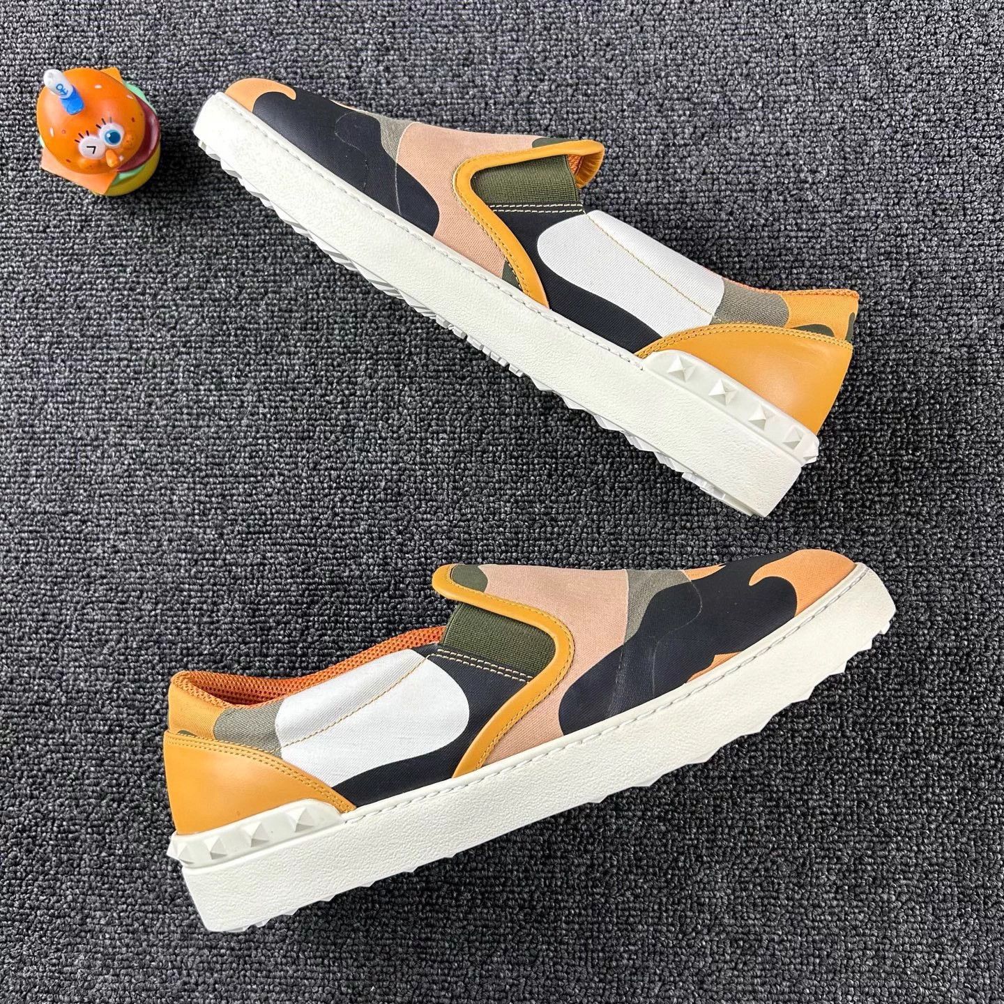 Valentino Valentino Camo Studded Sneakers 41 Size US 8 / EU 41 - 4 Thumbnail