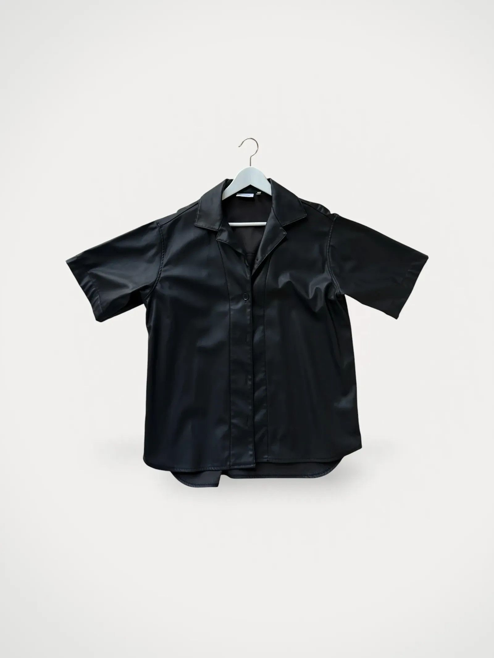 Weekday Weekday Short Sleeve T-shirt Size S / US 4 / IT 40 - 1 Thumbnail