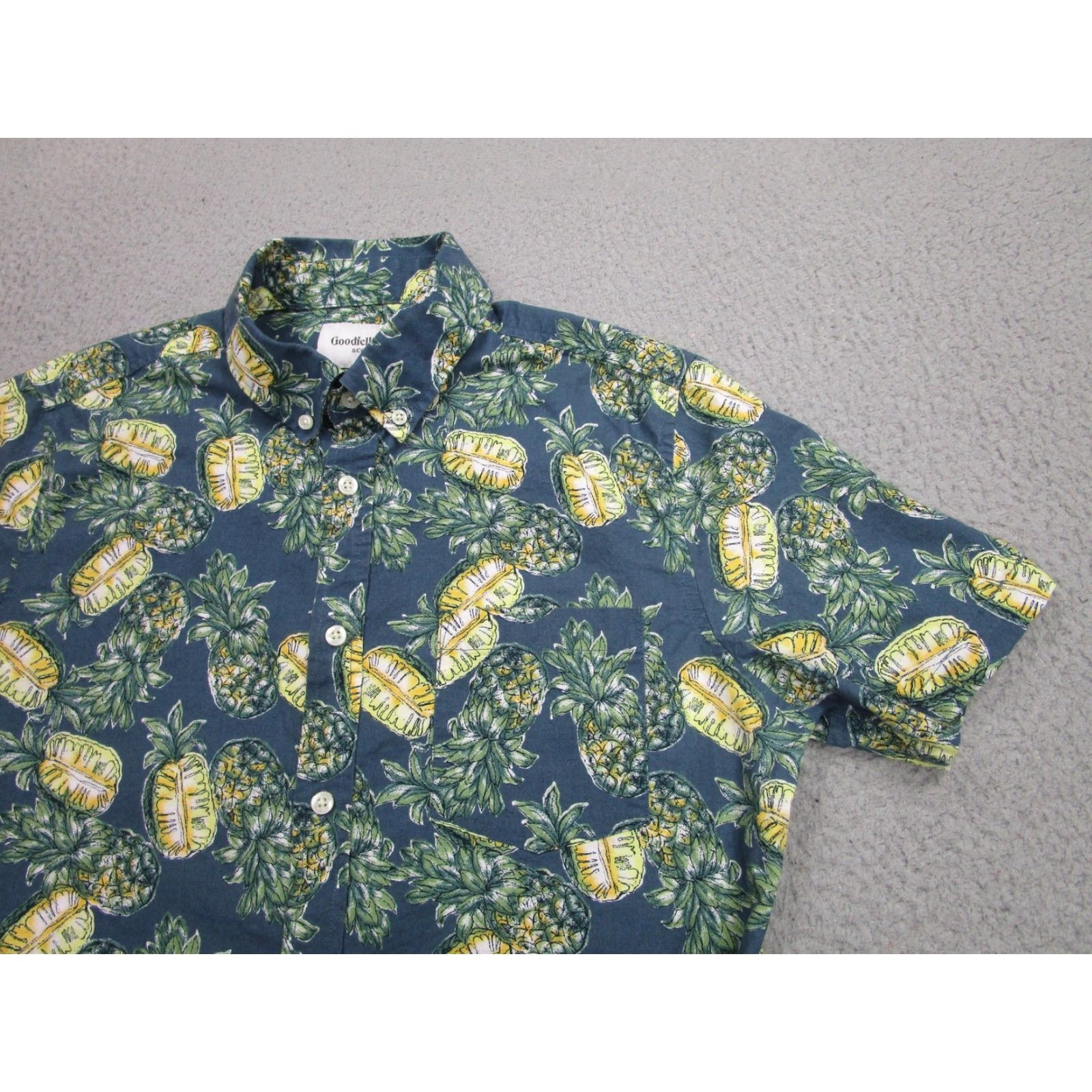 Vintage Goodfellow & Co Shirt Adult Medium Blue Pineapple Northrop Slim Fit Short Sleeve Mens Size US M / EU 48-50 / 2 - 2 Thumbnail