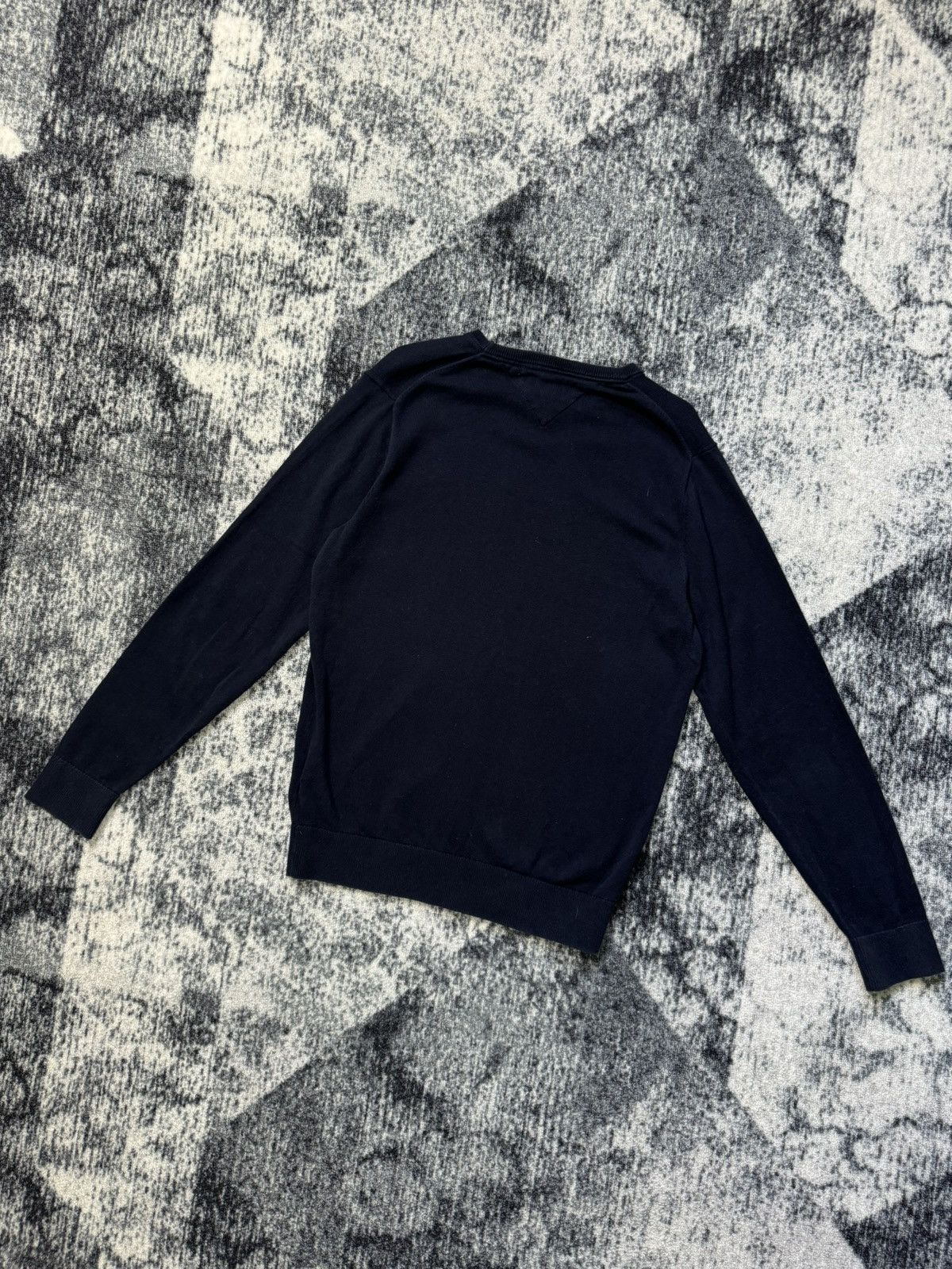 Tommy Hilfiger Vintage Tommy Hilfiger Sweater Crewneck Y2K Casual Classic Size US S / EU 44-46 / 1 - 7 Thumbnail